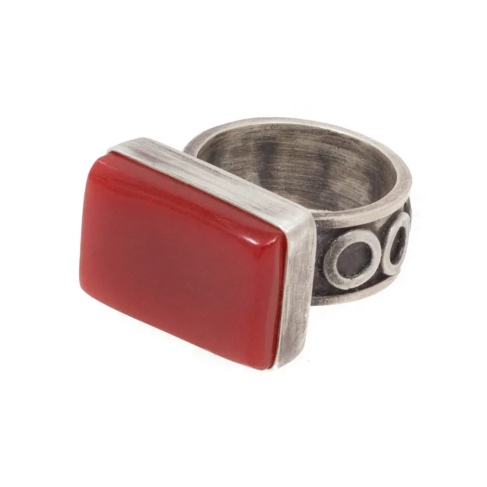 Georgia-Ring-Vintage-main-etsy.jpg