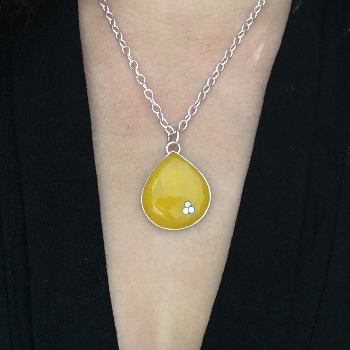 C-_Users_EandL_Documents_LEILANI-JENSEN-JEWELRY_Images_SS-website-images_Necklaces-SS-website-images_Sundrop-Necklace-Model-SS.jpg