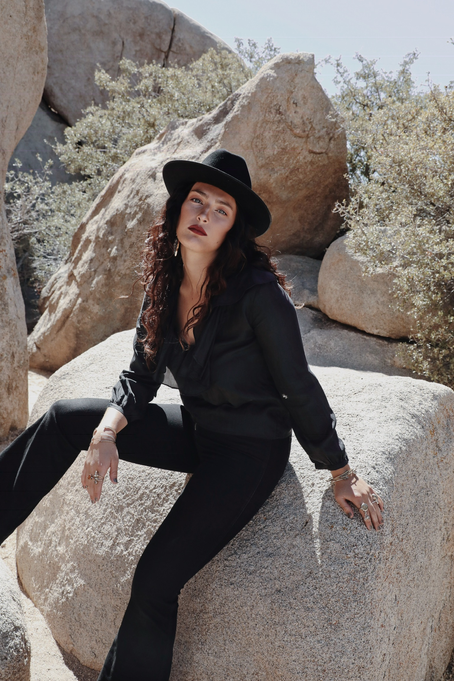  Photography- @itssarab Sara AB Jewelry- @mirandahopejewelry Miranda Hope  Model- @eleanorronson Ellie Vance Patrikios  Model- @itsmemakinna Makinna Hardy Hair and Makeup- @beautybyalessi Angela Alessi Stylist- @alexpiersonnn Alex Pierson 