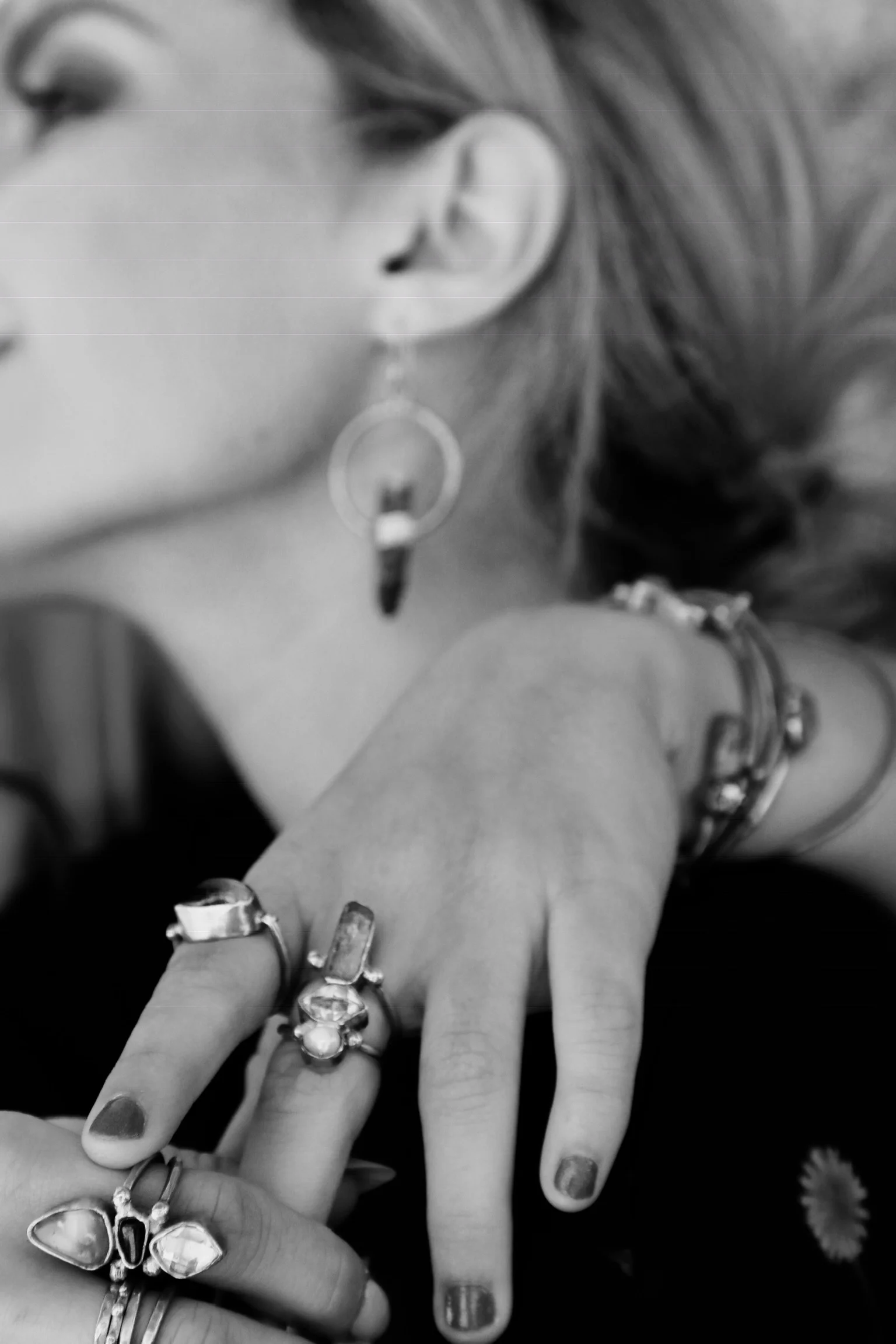  Photography- @itssarab Sara AB Jewelry- @mirandahopejewelry Miranda Hope  Model- @eleanorronson Ellie Vance Patrikios  Model- @itsmemakinna Makinna Hardy Hair and Makeup- @beautybyalessi Angela Alessi Stylist- @alexpiersonnn Alex Pierson 