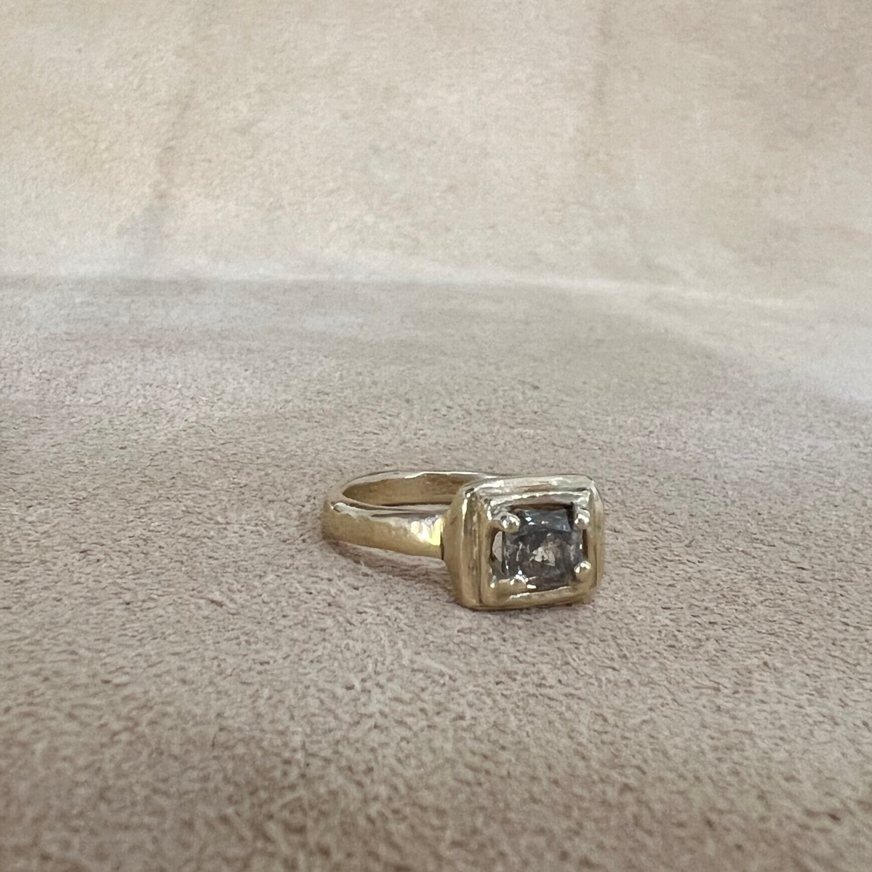 BECDD838-3C7F-4656-AE02-62DA09C617B9