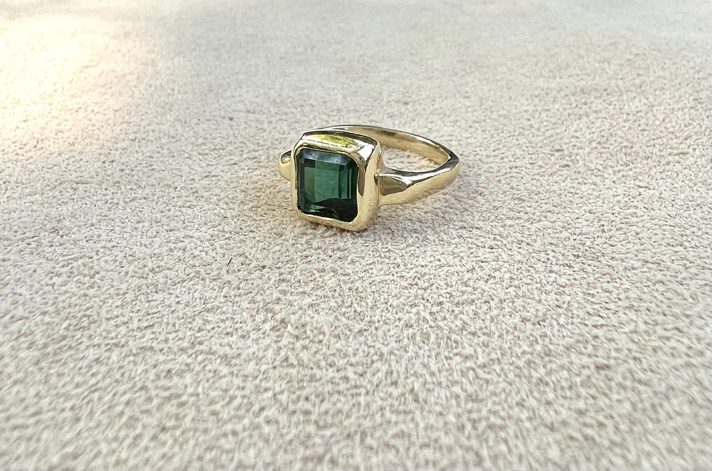 6A0DCBF5-87FB-419C-80D3-AED8785B6DBD