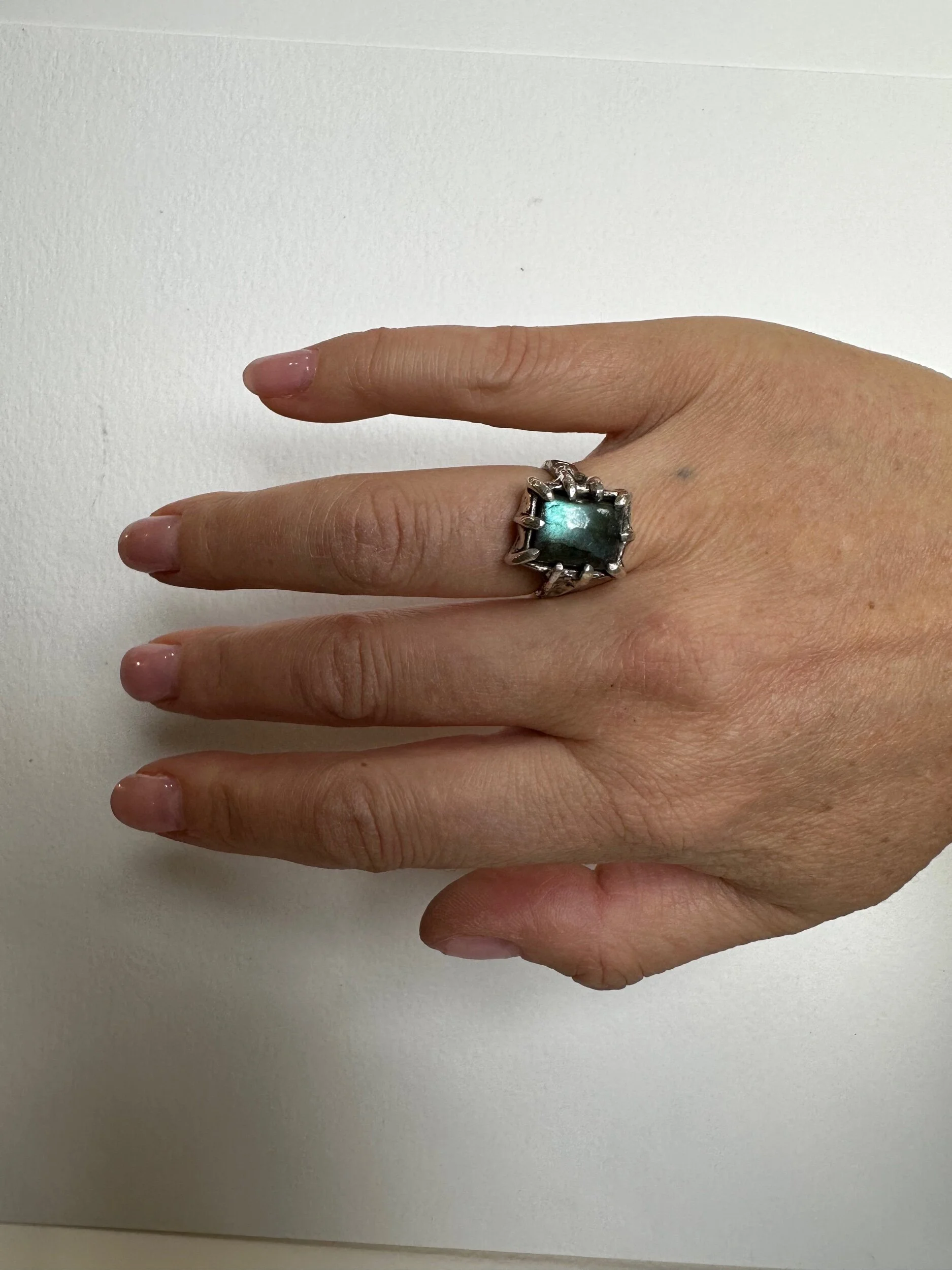 DFD8AB8F-DA5D-4769-A720-3955E7B35186