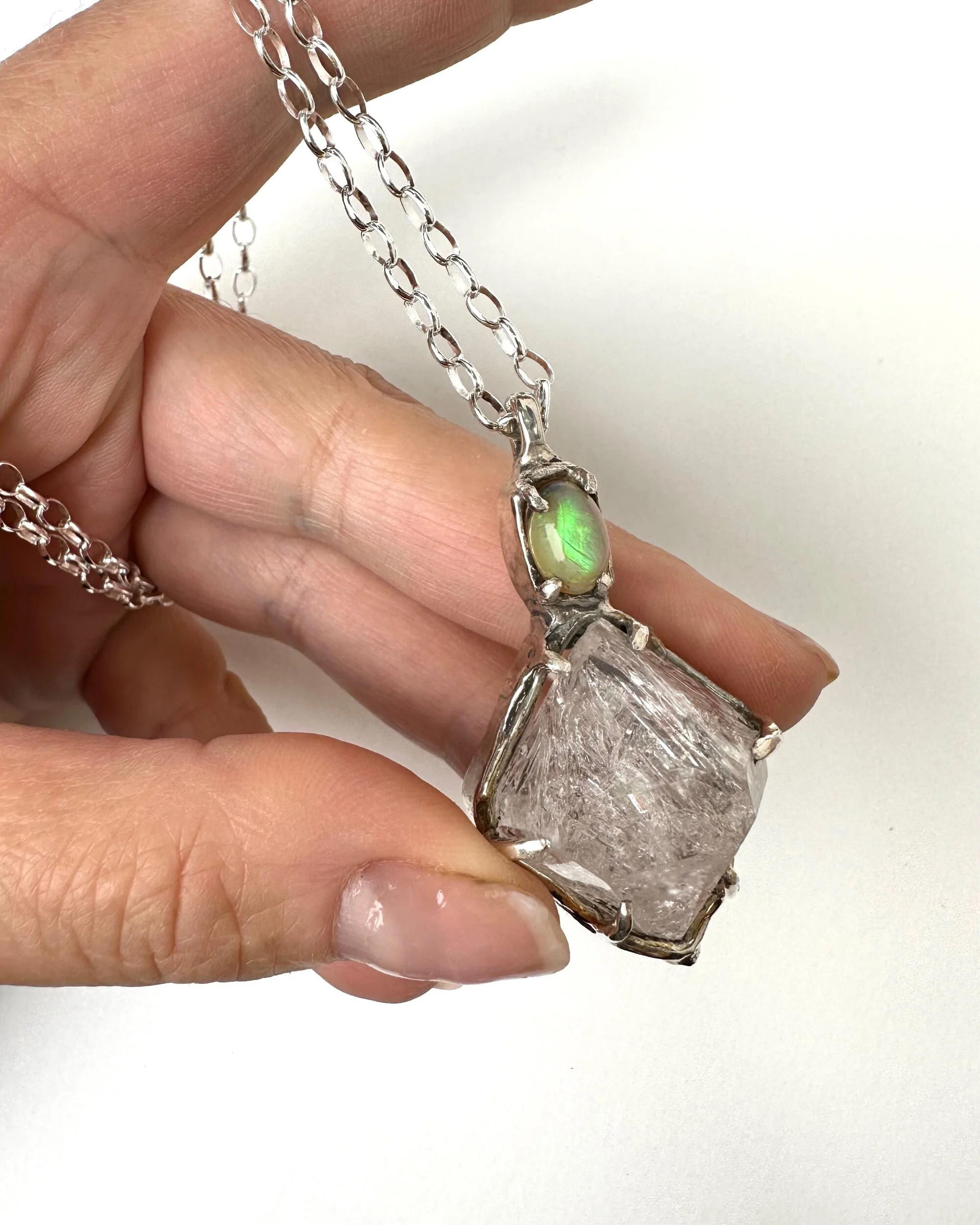 213EEFAE-0D67-4FEA-91A5-87077D52569B