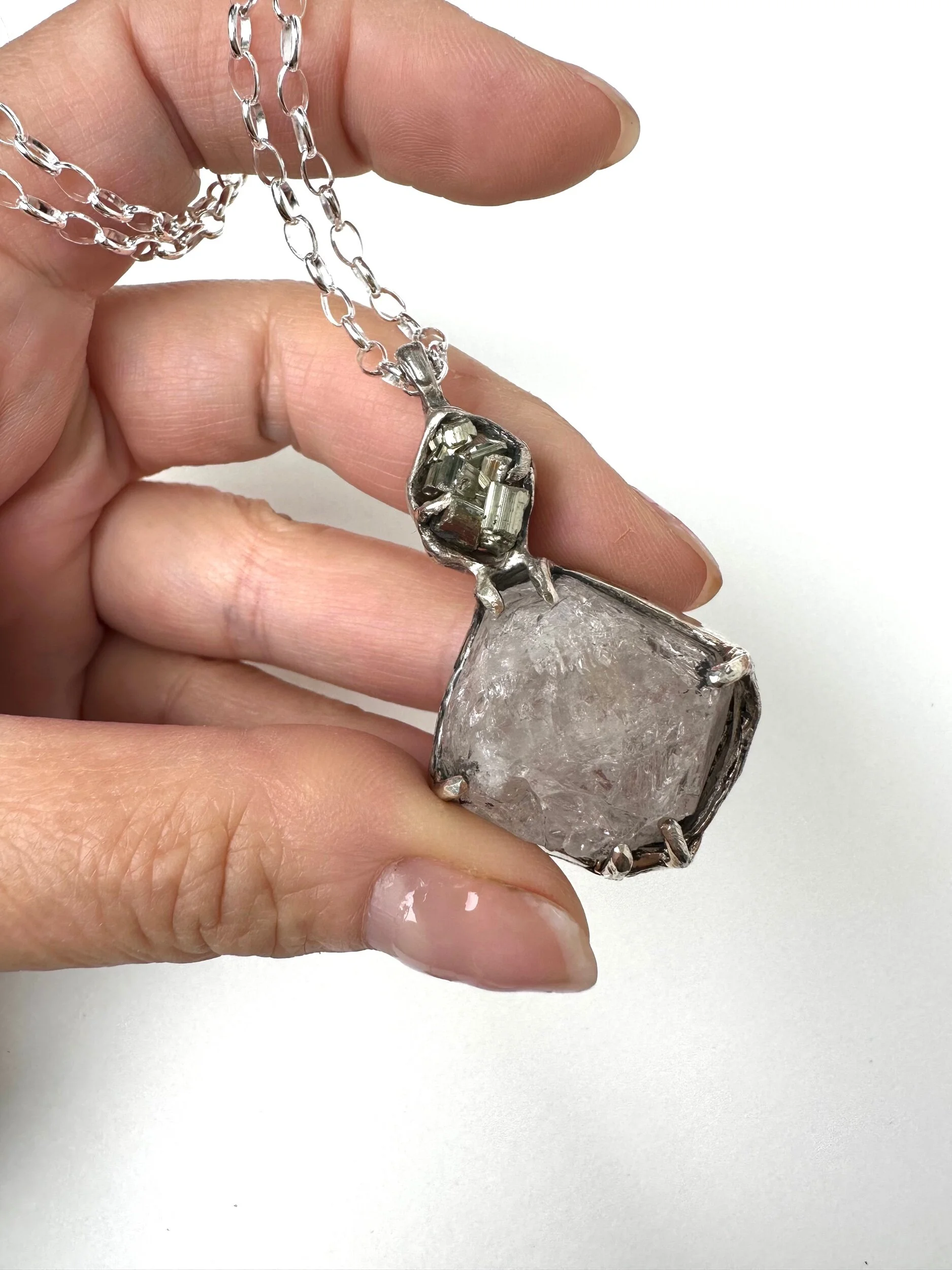 82A0C853-7B72-4702-9421-0DE91DBB0862