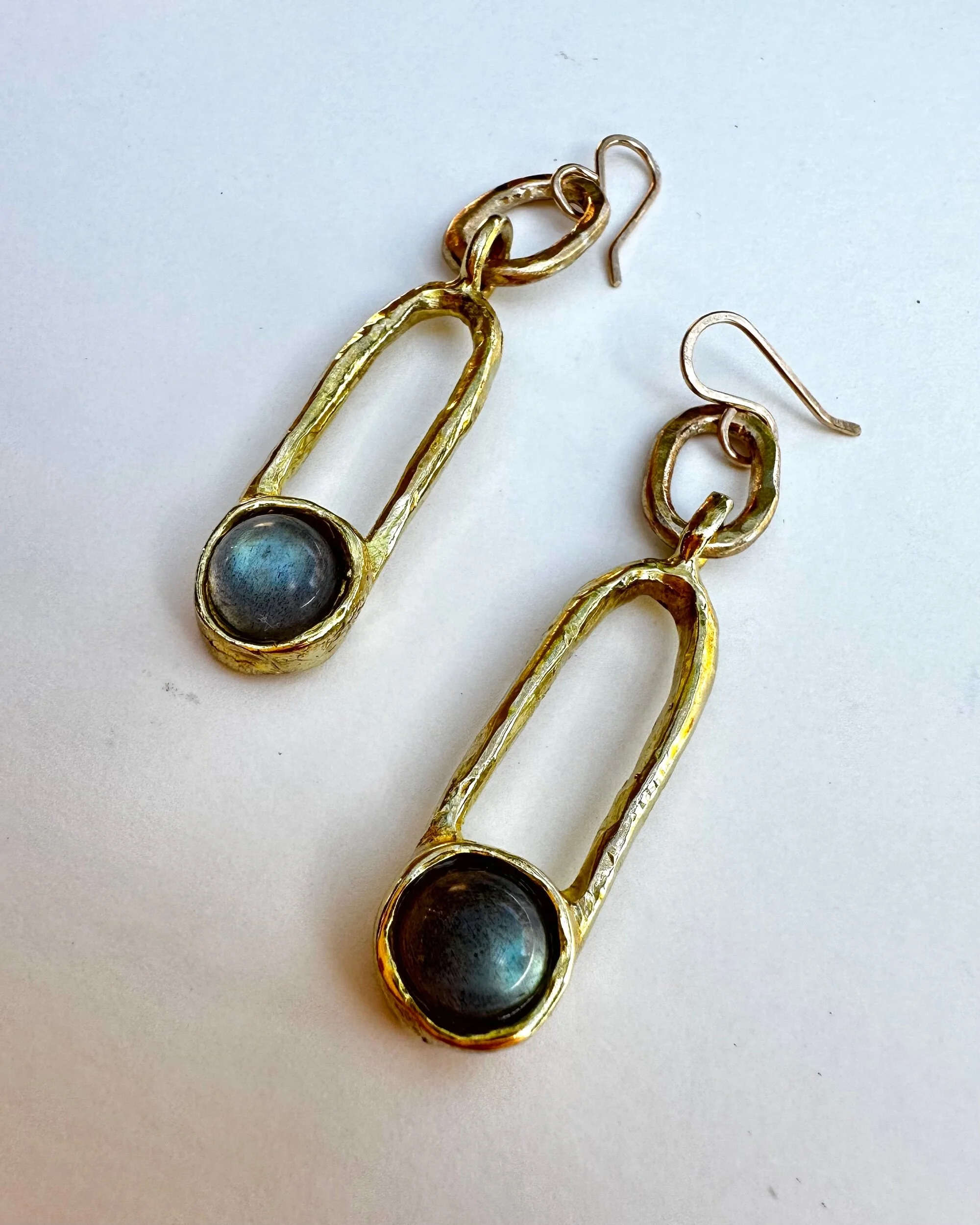 C708DCB2-C6A4-4B62-B26C-144D0D4F356C