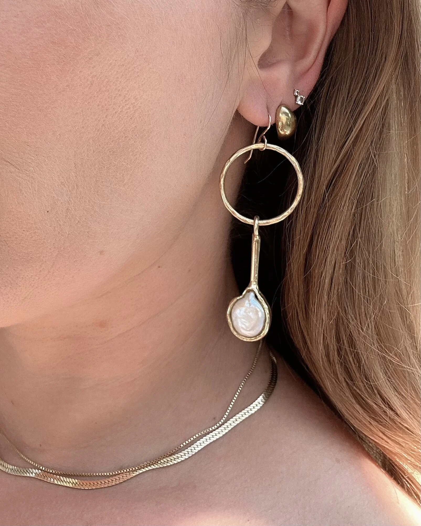 C7E0F947-0ADB-4BD9-BB95-3F42BEAA60CE