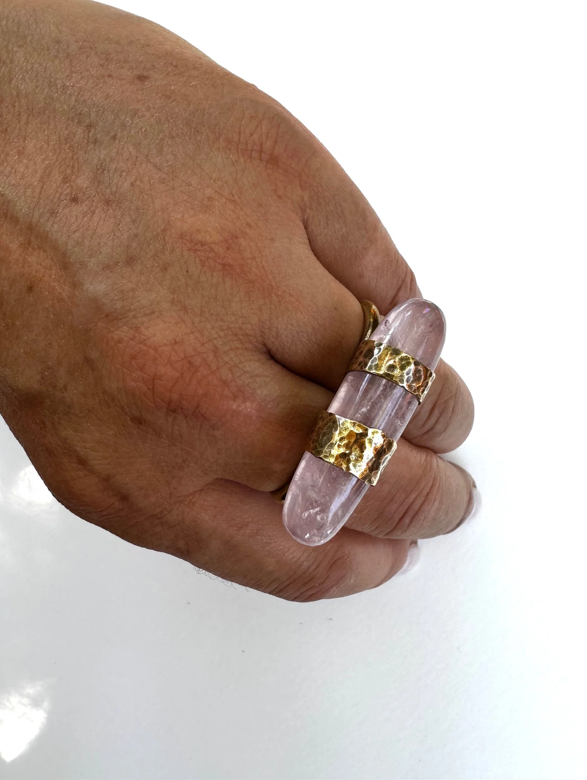 2F01A4A4-CCAE-42D6-9A8C-FD6D4065A44D