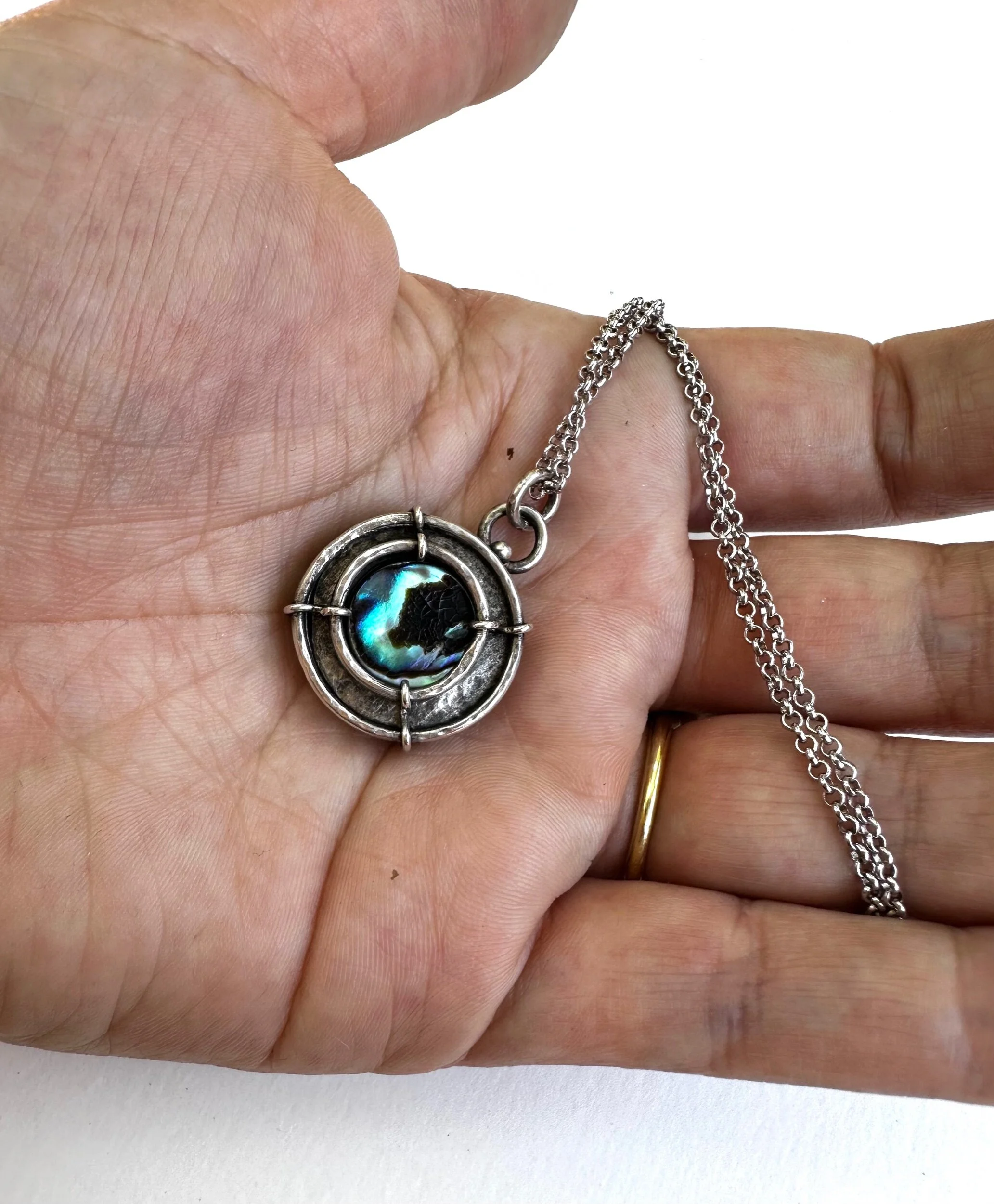 97B37A74-0C06-4647-9926-7A8280D90E8E