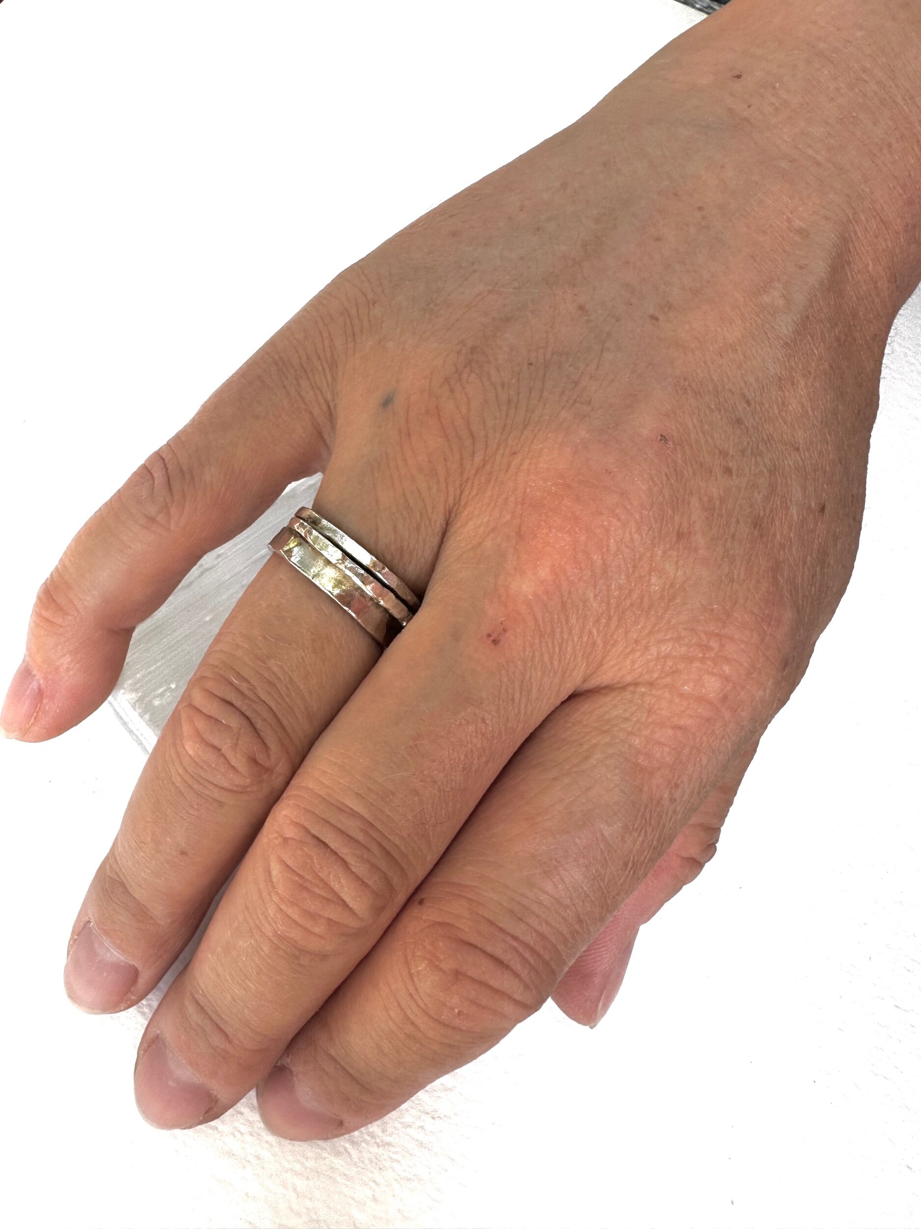 AF035F0F-D237-41A8-ADCD-F92B1E743412