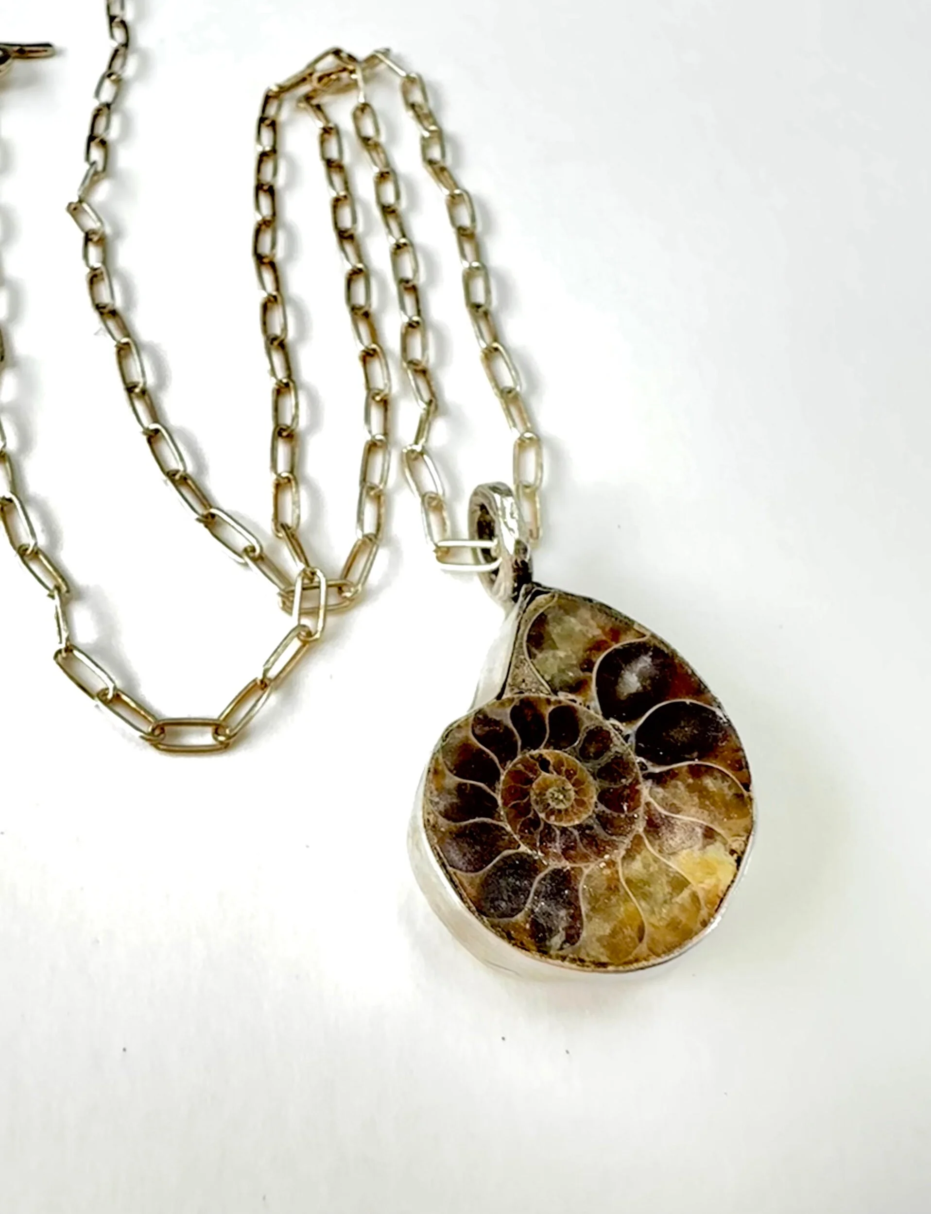 3D0928E7-3193-4265-85D6-D8D99D949609