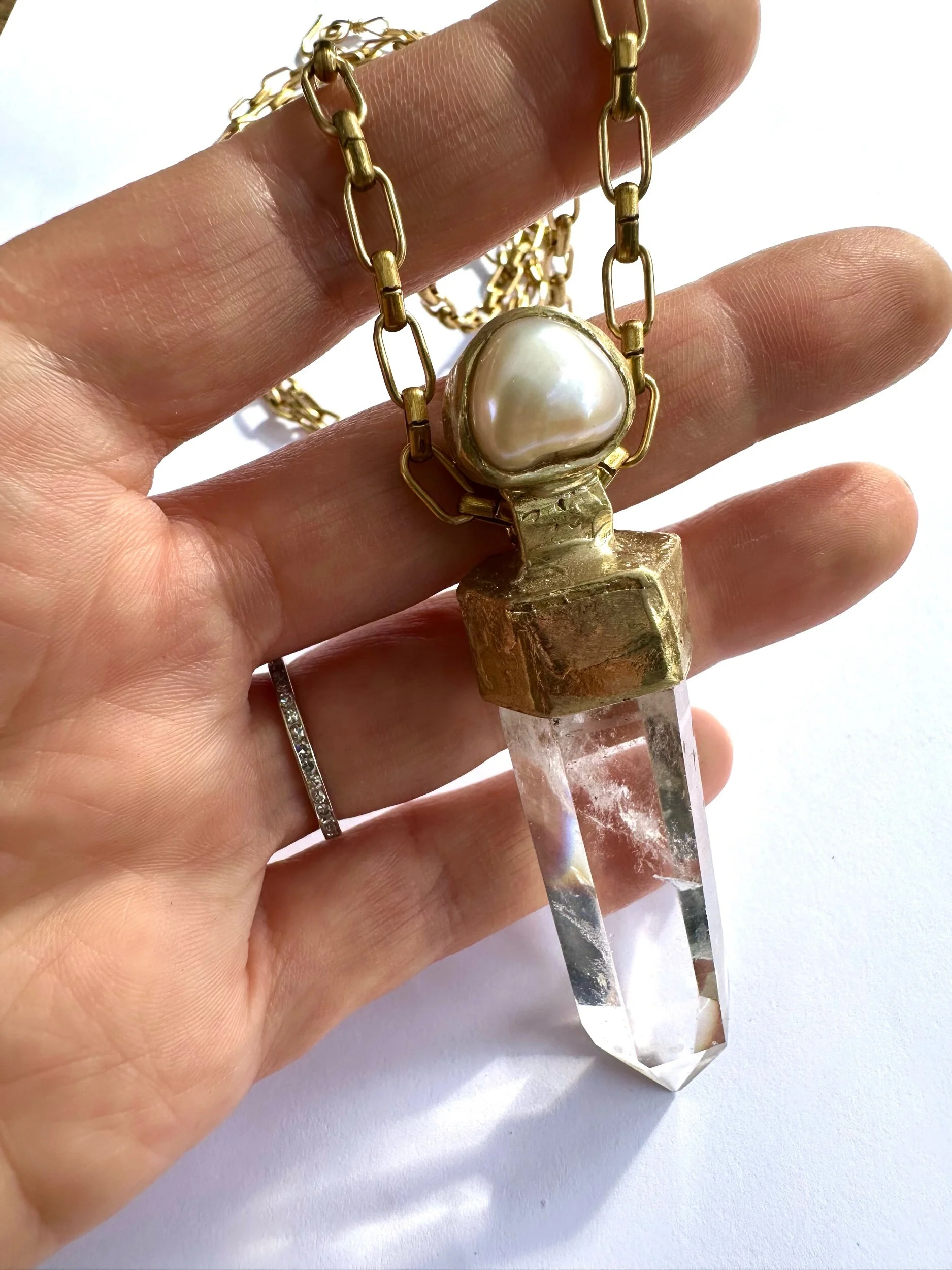 AB102671-902C-4C0A-948C-323201ACE040