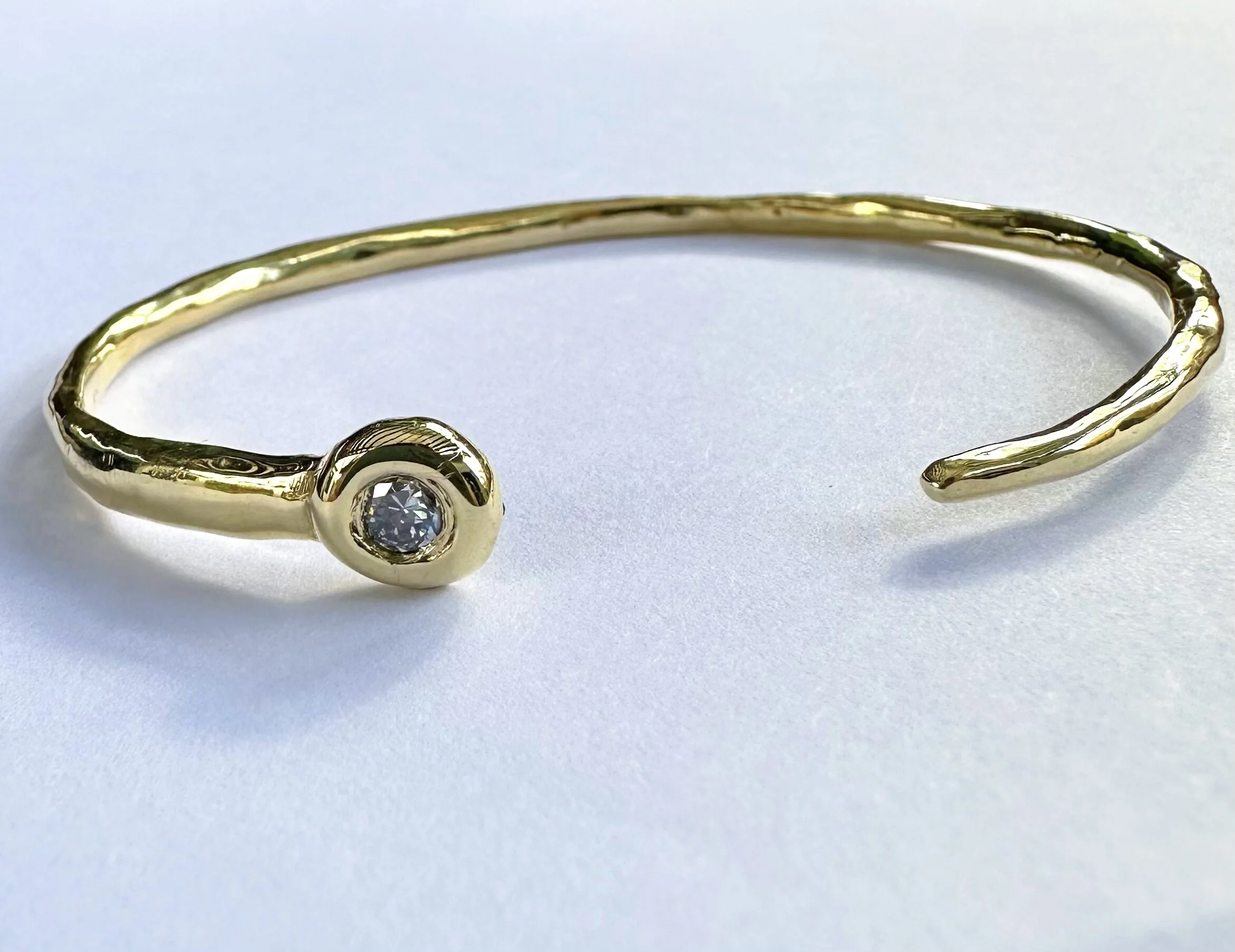 AC1F949D-4C46-437D-9BE1-578454E35194