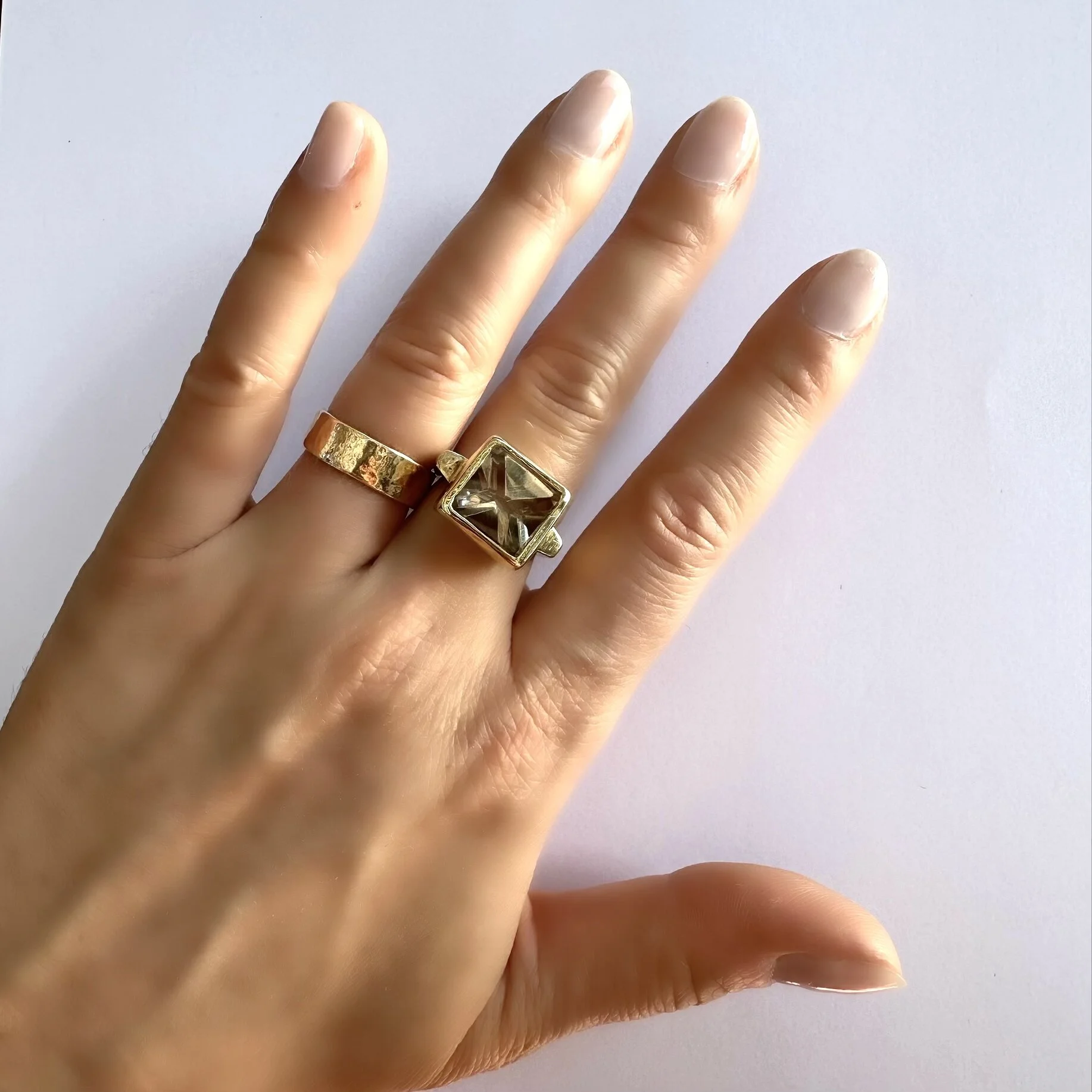 2D53B41E-3E1B-40F2-A1E0-FA08E25649B7