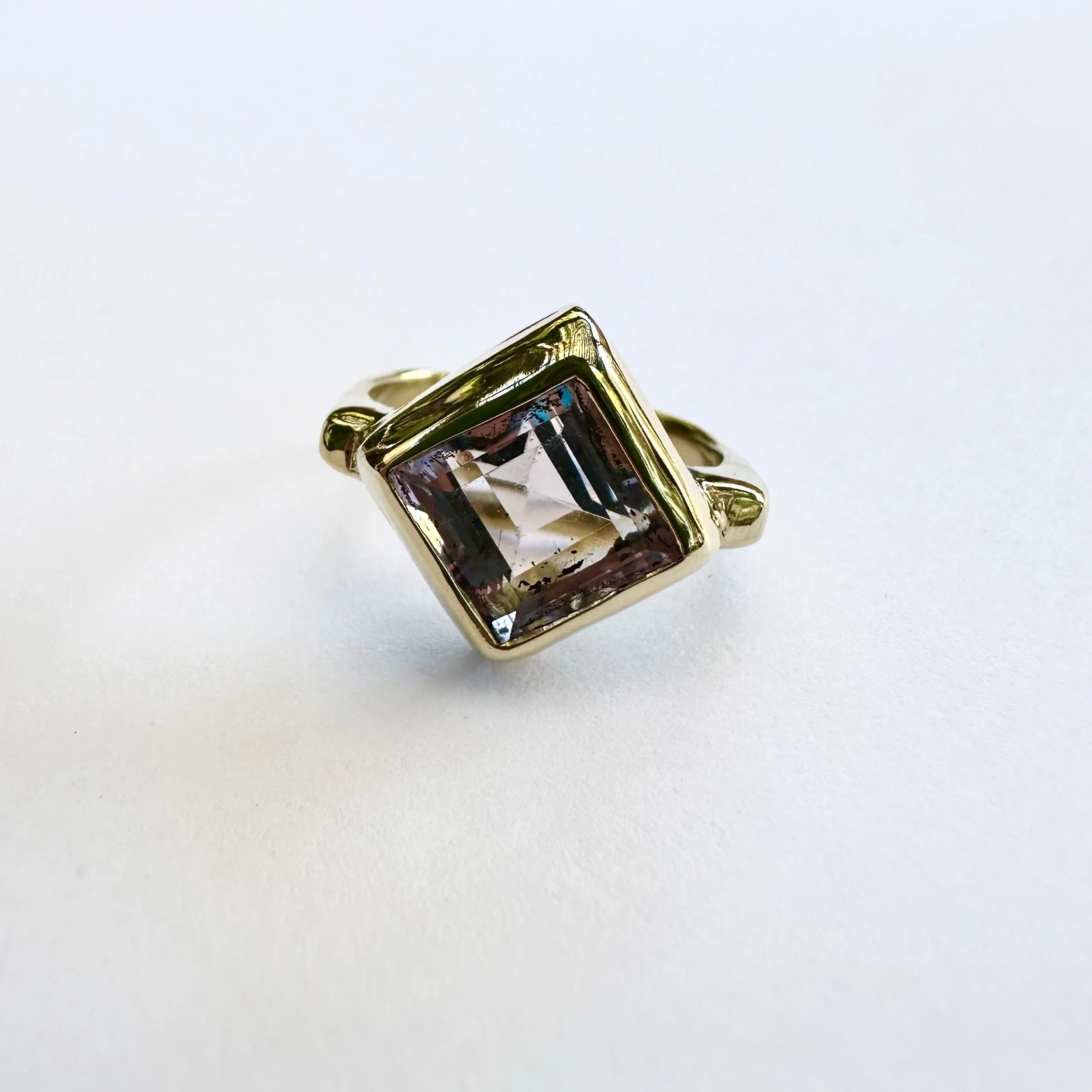 E2E552CF-DA46-4BA5-9FBC-82B457B226D6