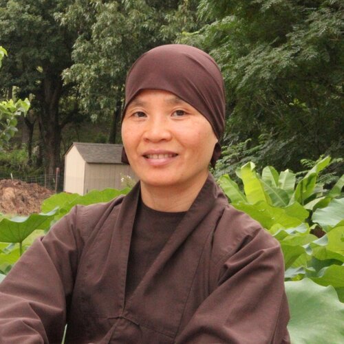  Sister Hoc Nghiem