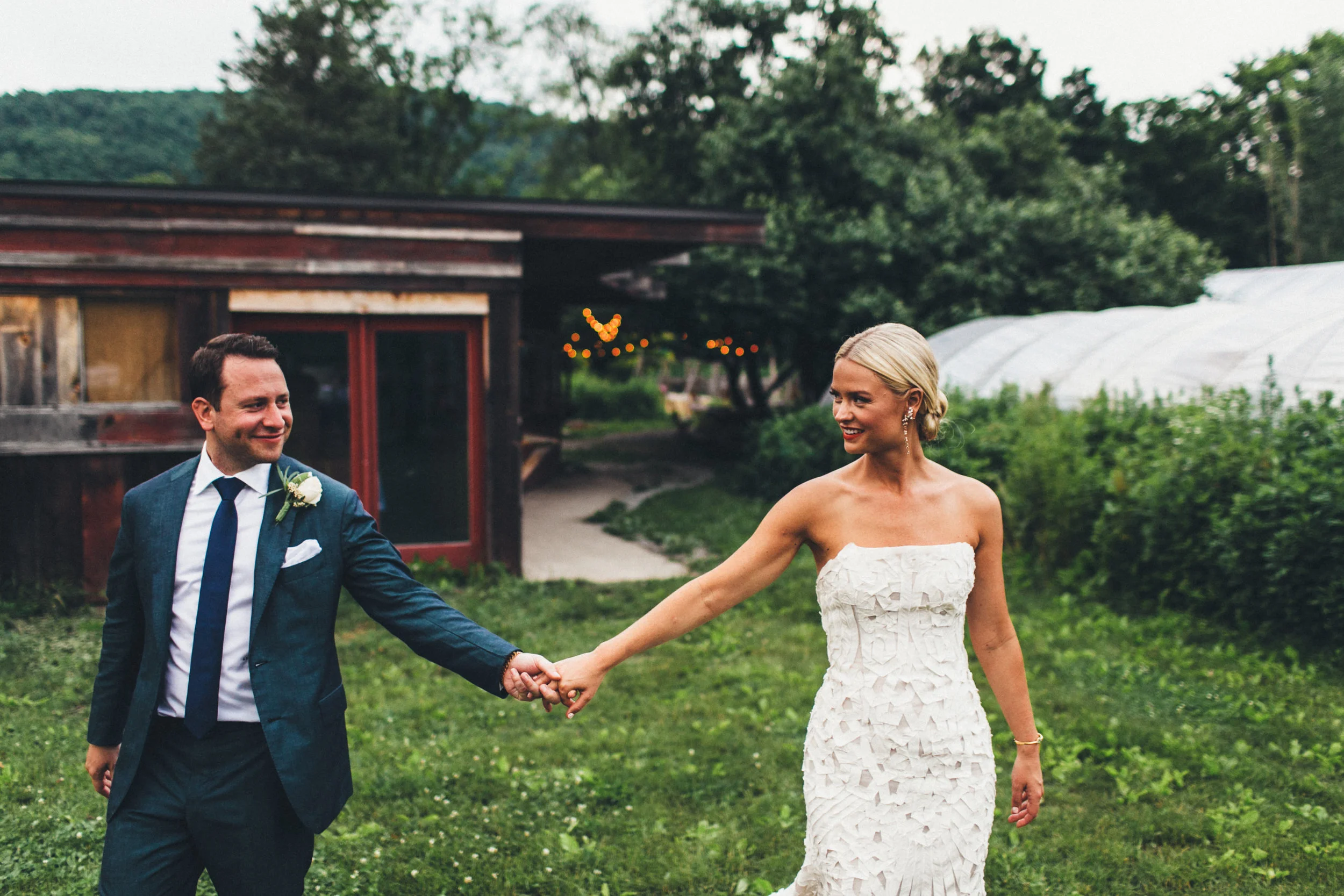 Brooke_Alex_Blooming_Hill_Farm133.jpg
