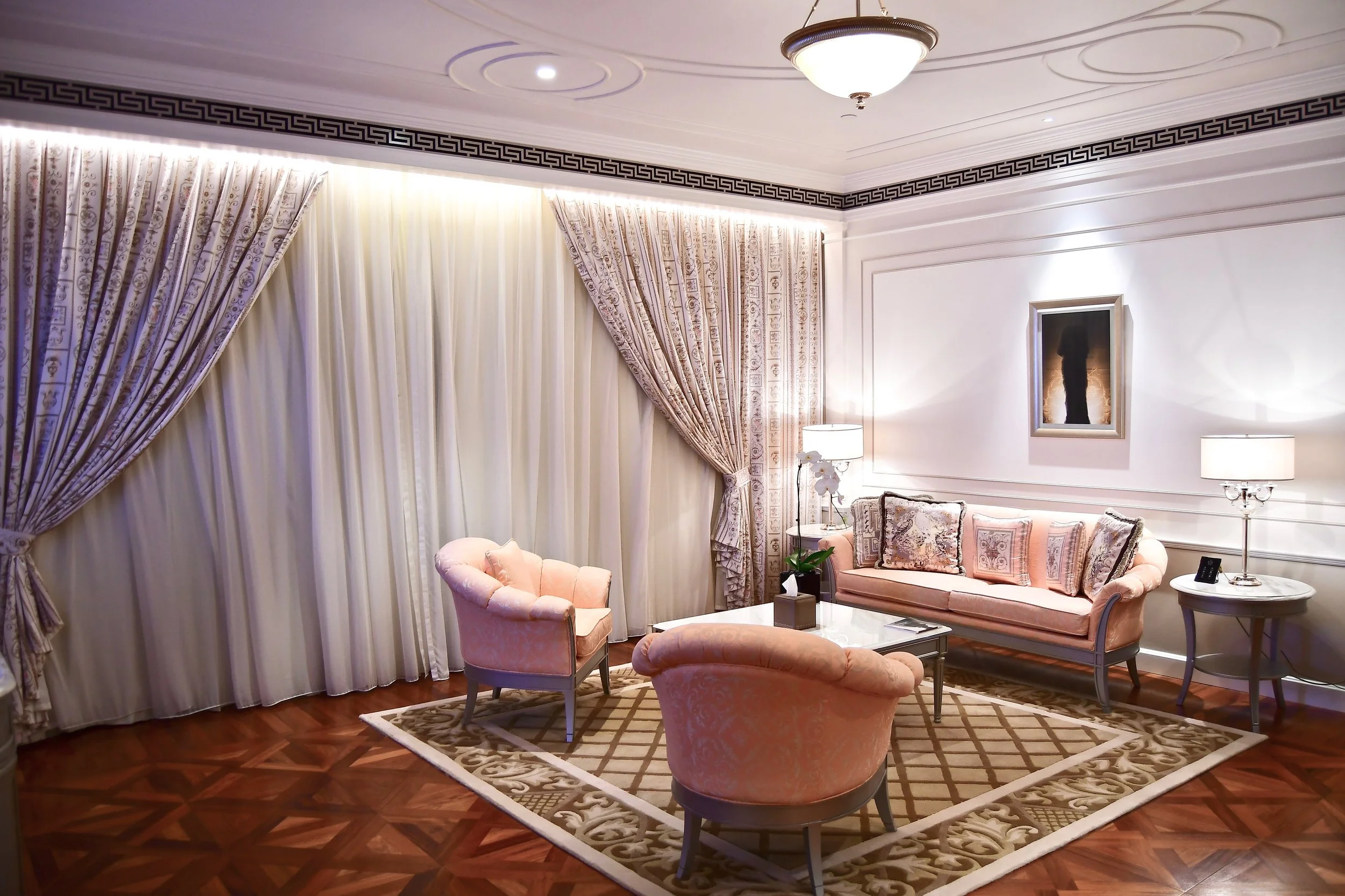 Hotel Review Palazzo Versace Dubai Resort Spa Grand Suite Living Room Palazzo Versace Dubai