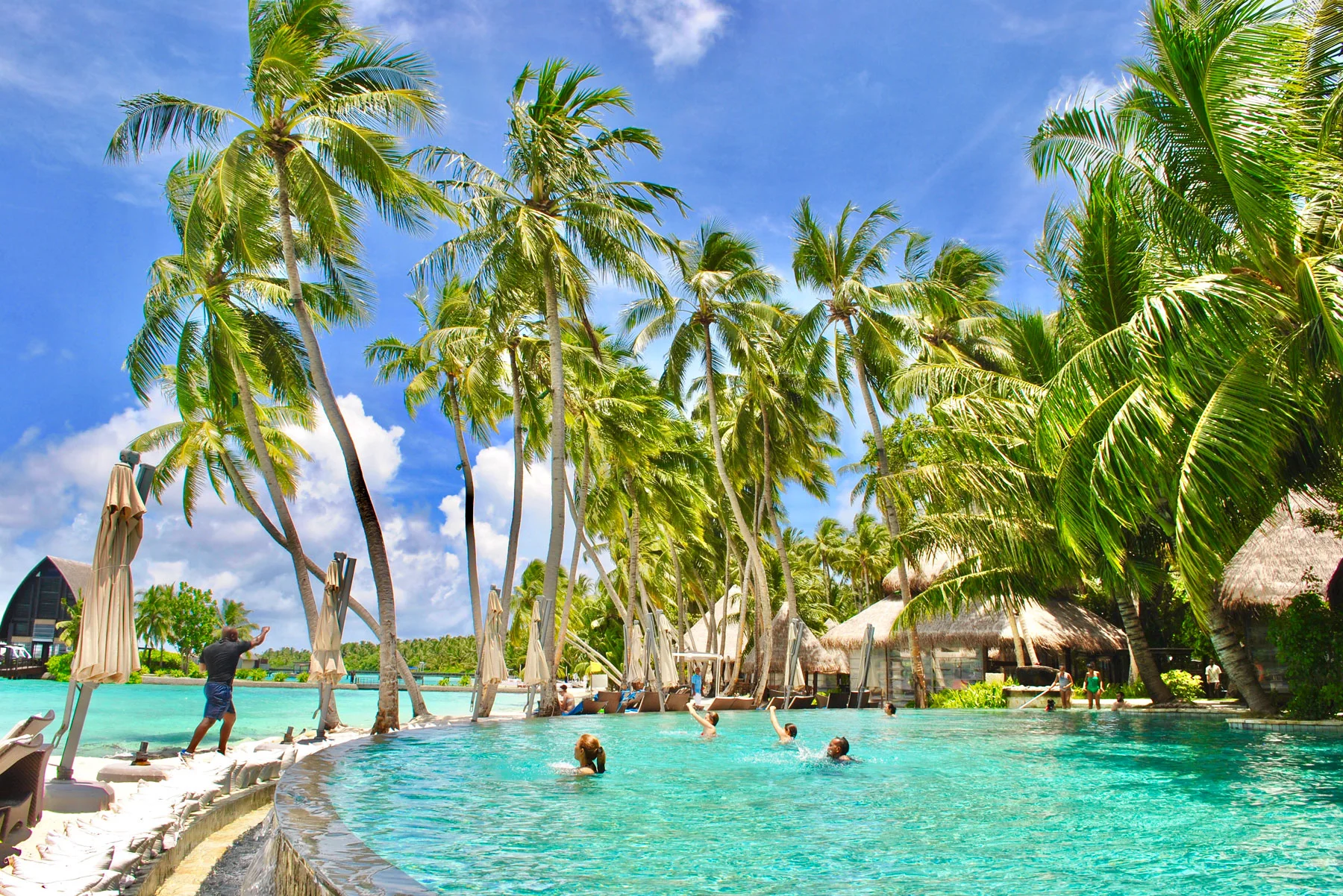 Swimming Pool (Shangri-La Maldives)