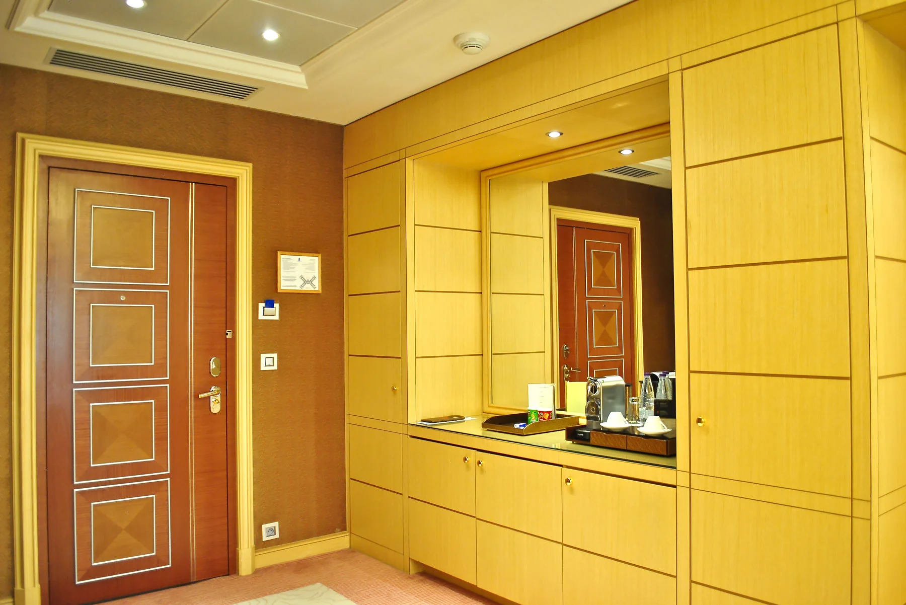 The-Ritz-Carlton-Riyadh.jpg