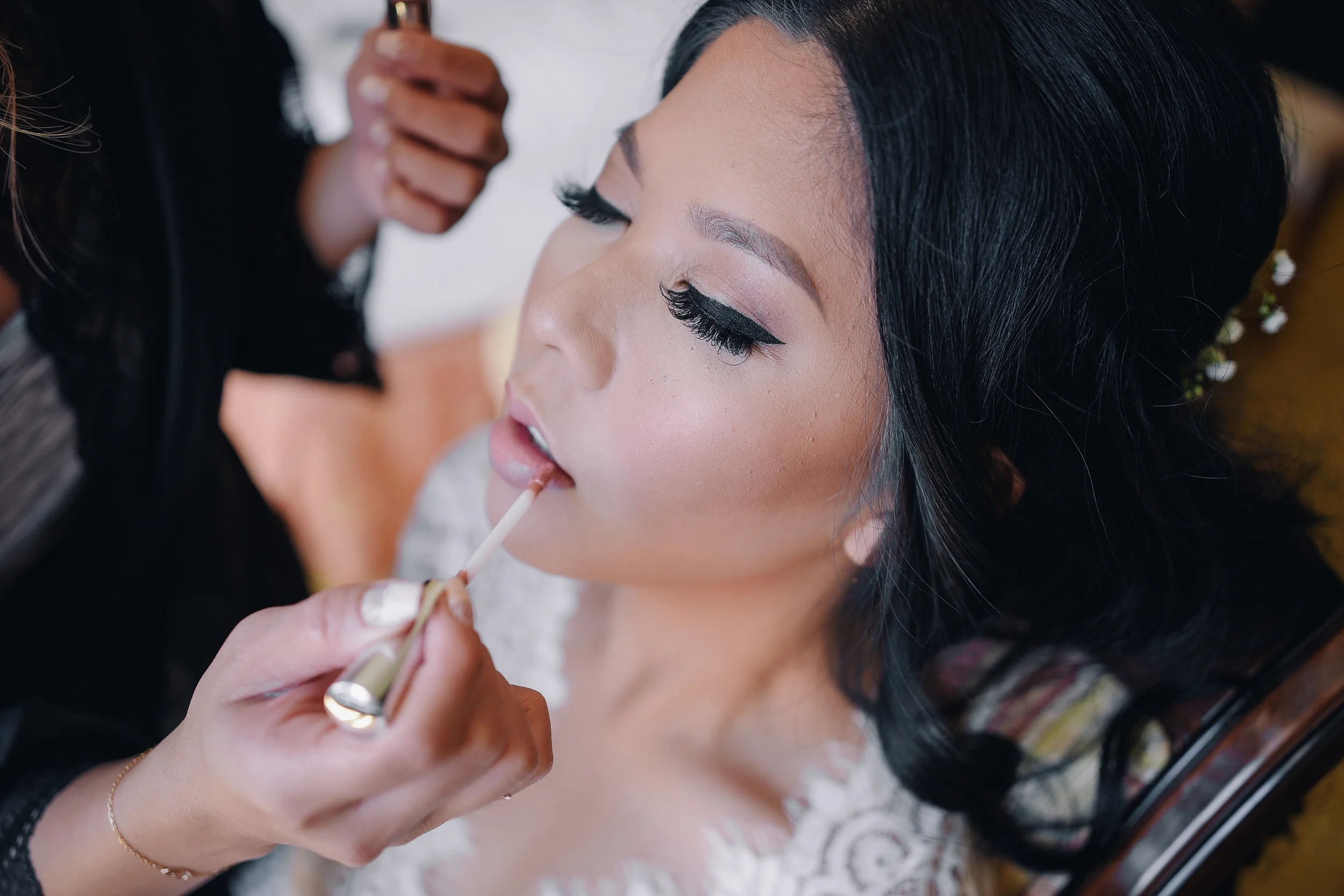 Christine and Adam-Girls Getting Ready-0060.jpg