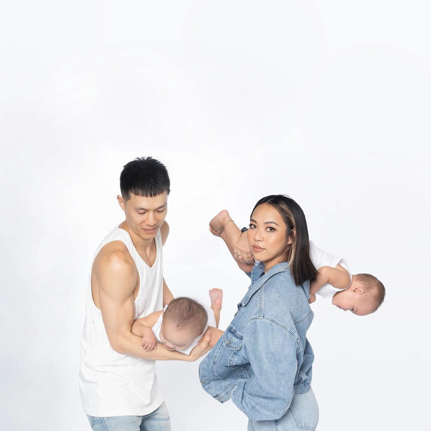 Going as cK model fckers this year cause&hellip;
I ___mom___ in #mycalvins

#afamilythatmodelstogetherstaystogether #happyhalloween #familygoals