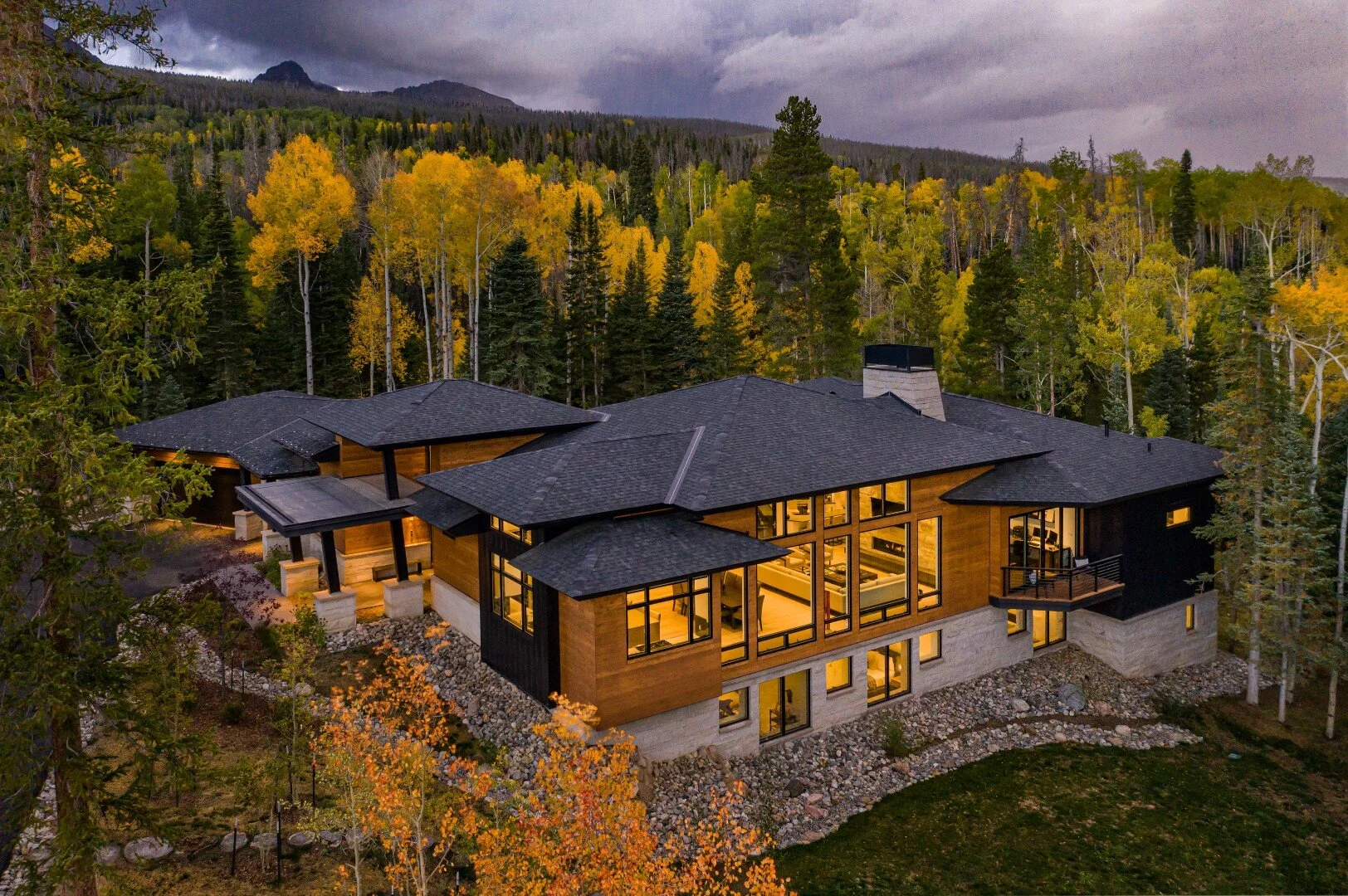Eagle's Nest Custom Home — Rockridge Building