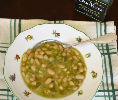 Fasuoli cu l'accia (Bean and celery soup)