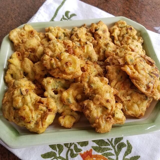 Pitticelle Calabresi (Zucchini fritters, Calabrian way). This is how I cooked the very first zucchini that I harvested from my garden. This has always been my childhood favorite snack and now my kids and since I was going to see my grown up kids toda