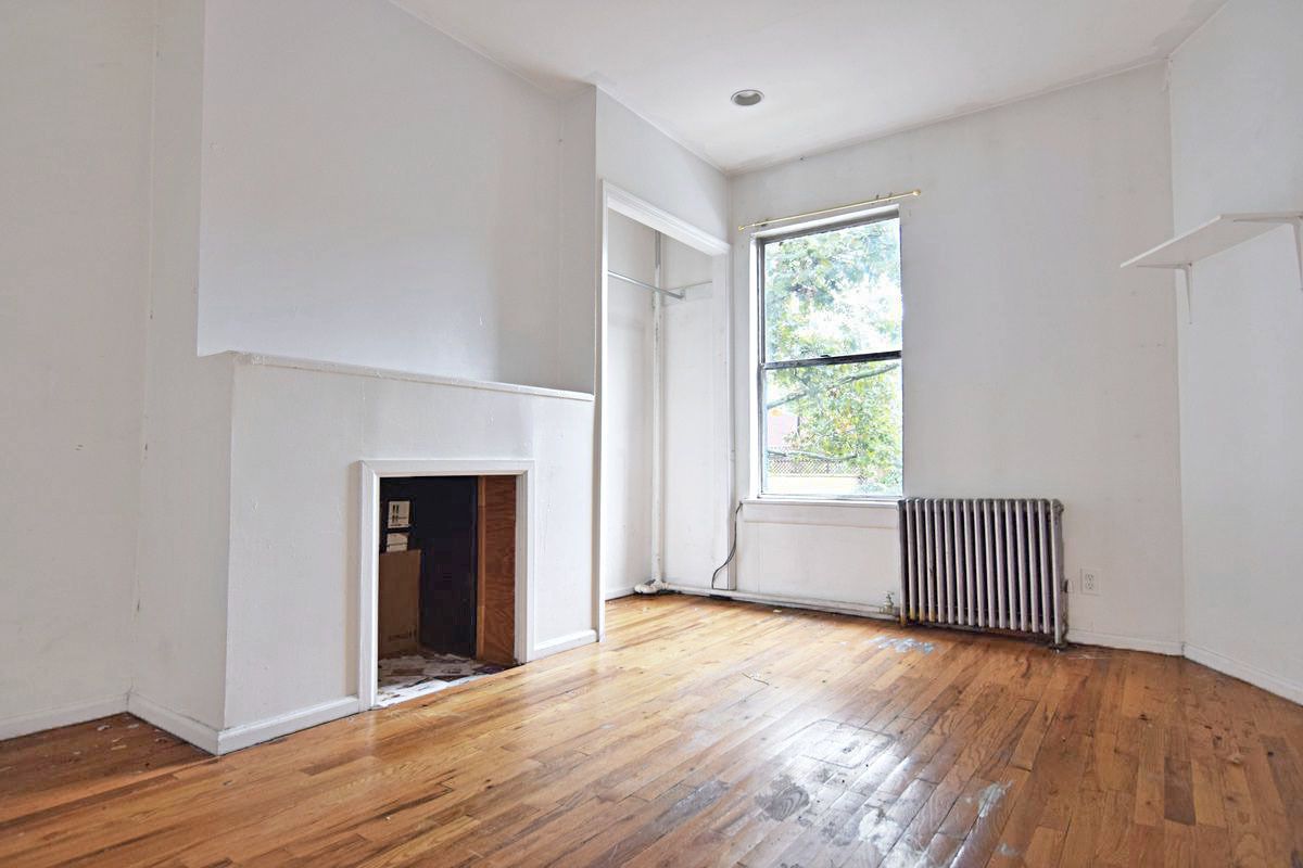 Greenpoint | 3 Bed | 1 Bath