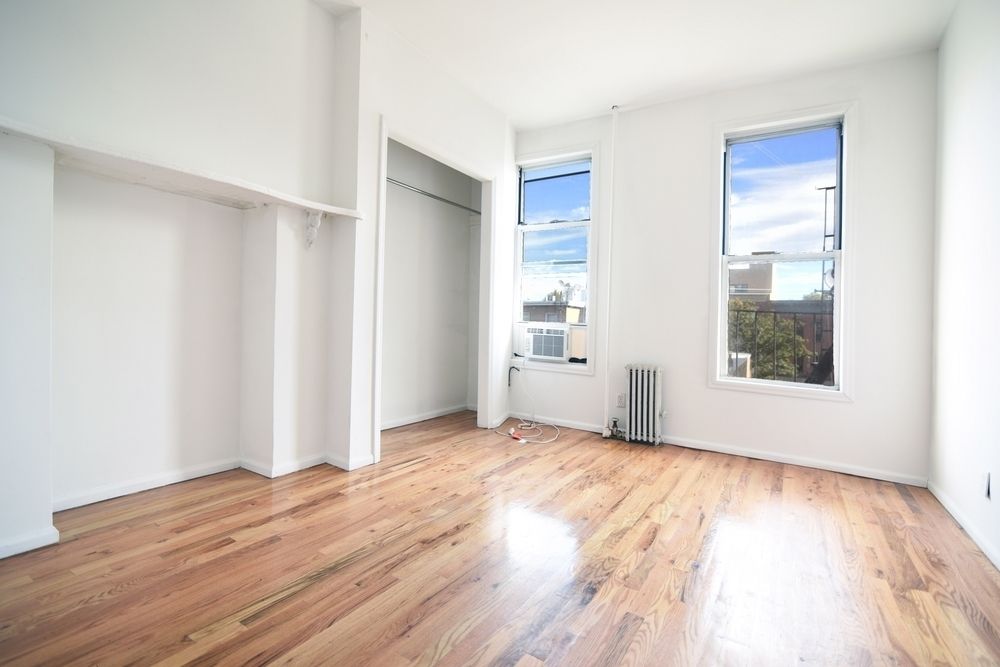 Greenpoint | 2 Bed | 1 Bath