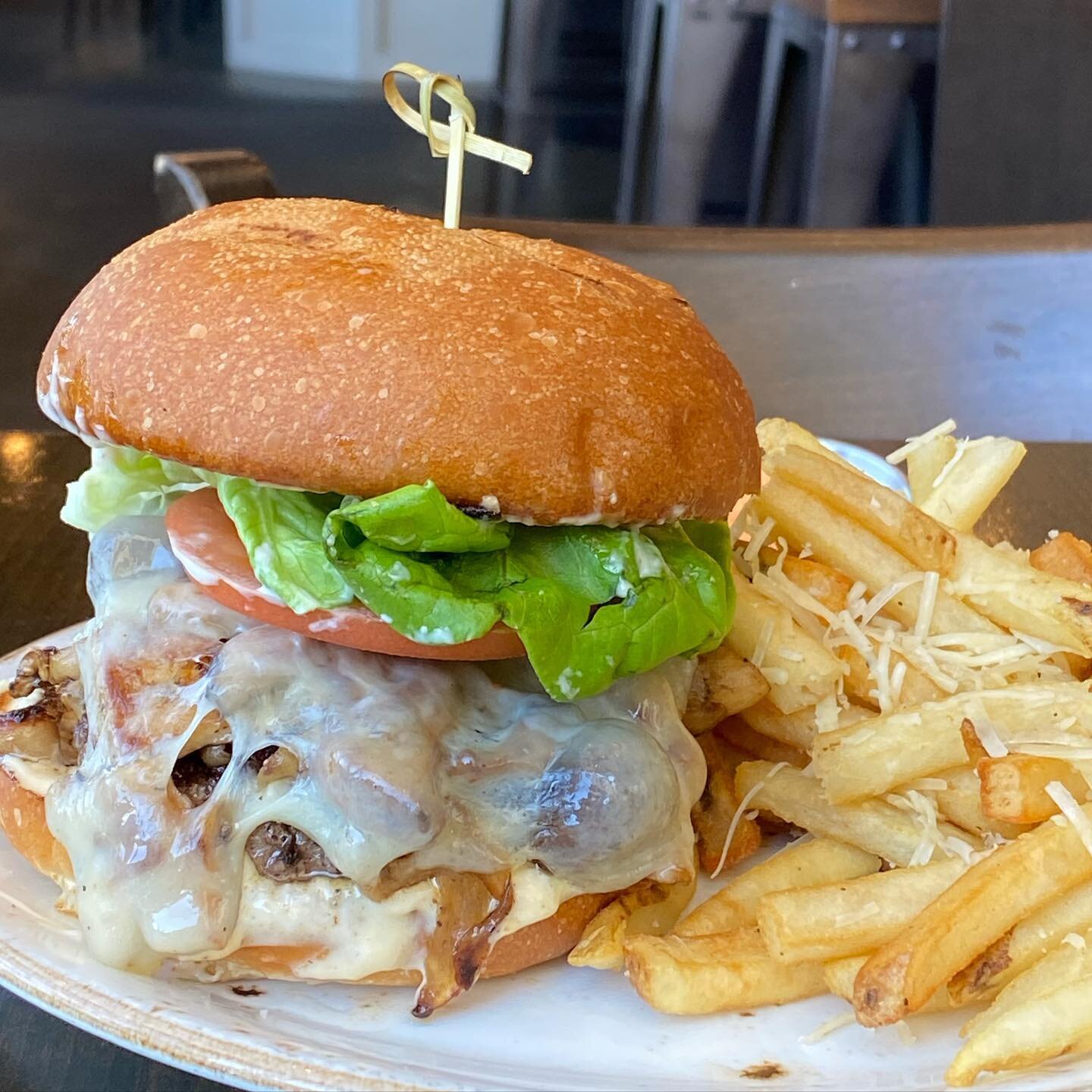 Omg, a mushroom Swiss burger! The current burger feature is 21 day day dry aged ground  beef from pure country.  Thyme roasted chefs mix mushrooms, caramelized onions, bacon, swiss cheese, Grand Central brioche bun dressed with our house made roasted