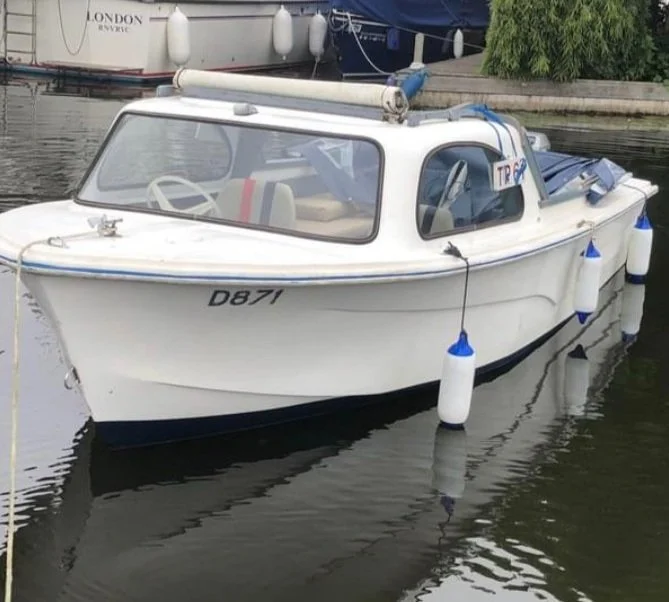 River Medway Canoes Canoe Hire Kent Kayak Hire SUP Hire Tonbridge Yalding Maidstone