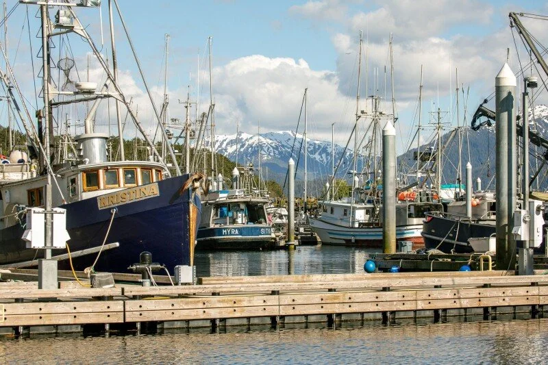 Expect the unexpected: An evaluation of climate impacts on Alaskan fisheries 