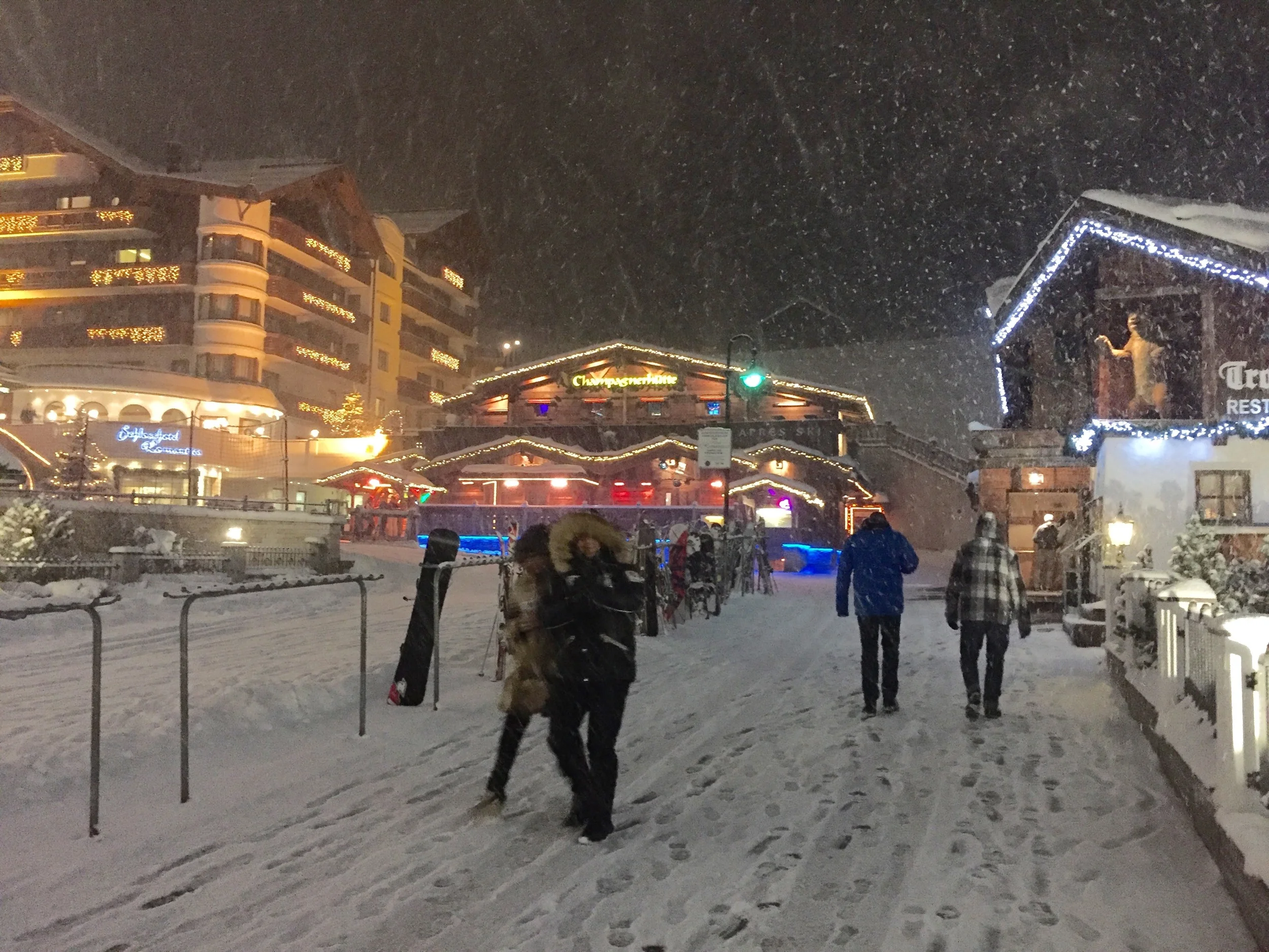 VINN RYGGSEKK OG DEILIG, EKSKLUSIV SJOKOLADE