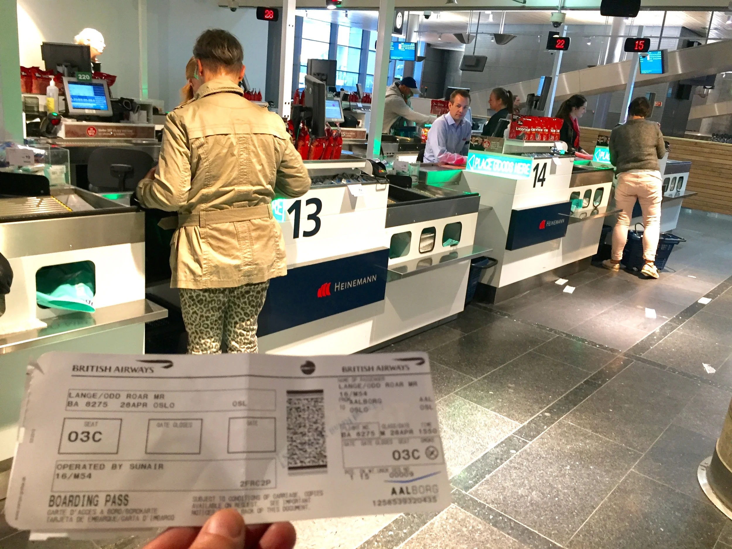 Derfor trenger du ikke vise boardingkortet når du handler på taxfree