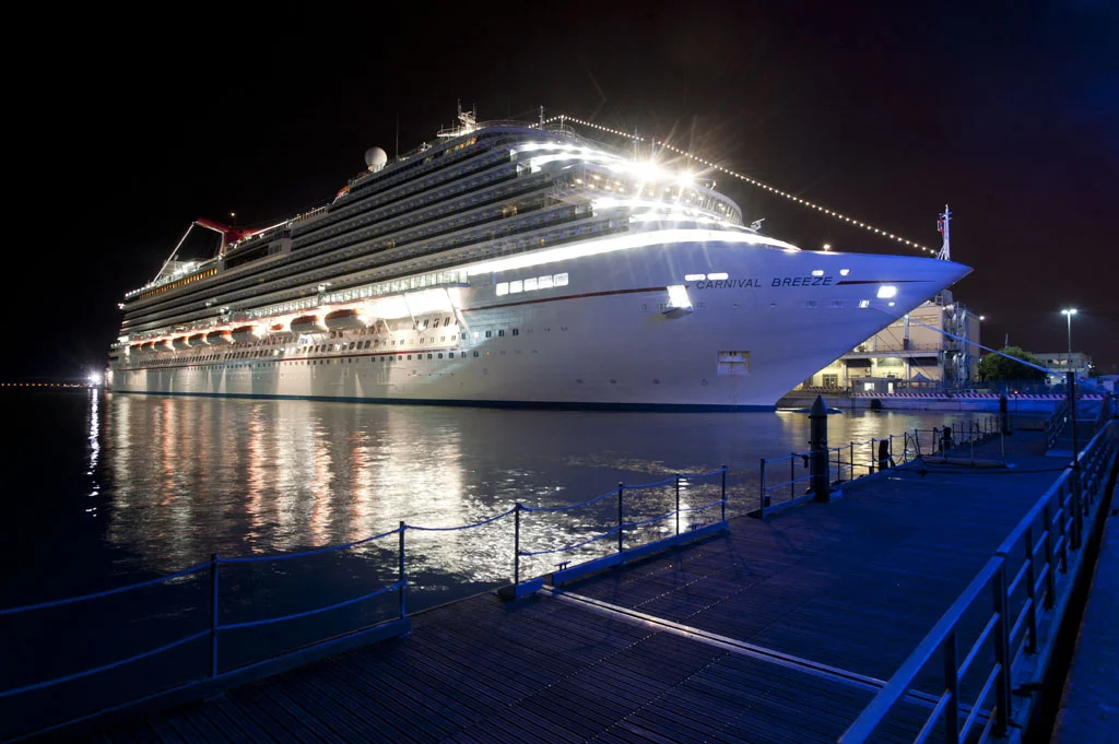 Slik skal politiet skaffe flere cruiseturister til Norge