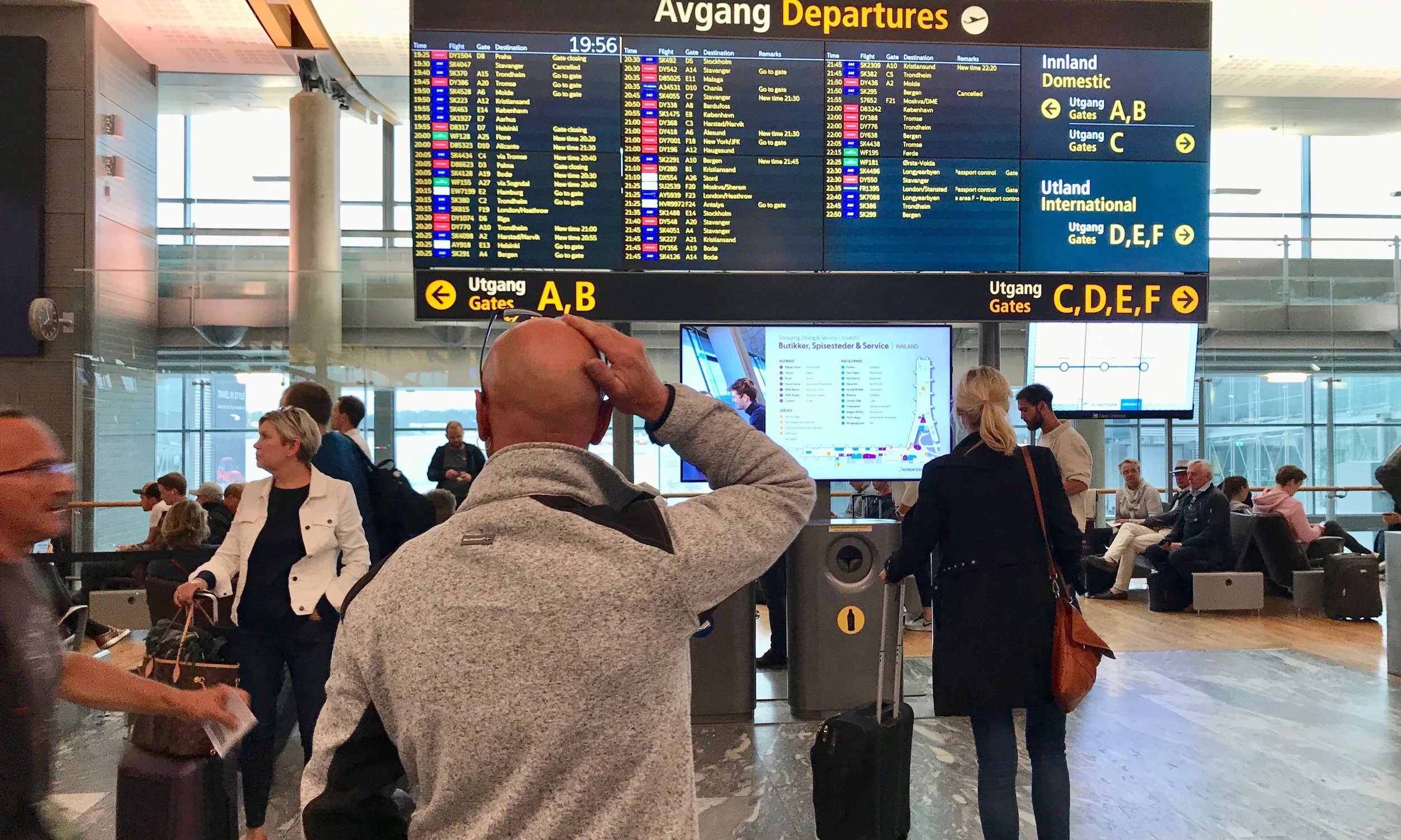 Slik unngår du telefonkøene hos SAS