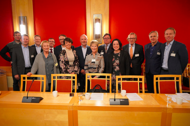 Cruiseaktører møtte på Stortinget.