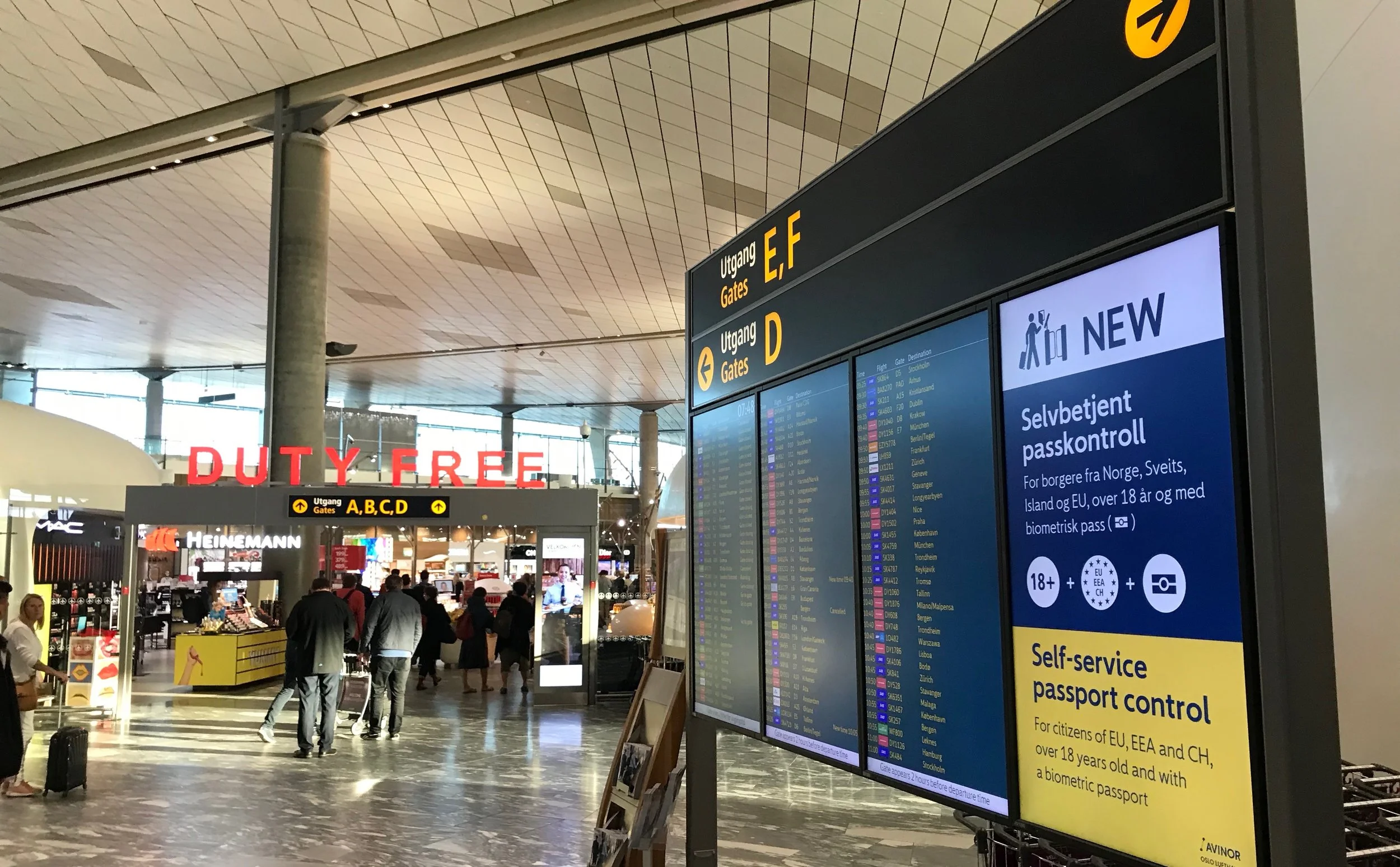 Vil at 25-åringer skal vise legitimasjon på reisen