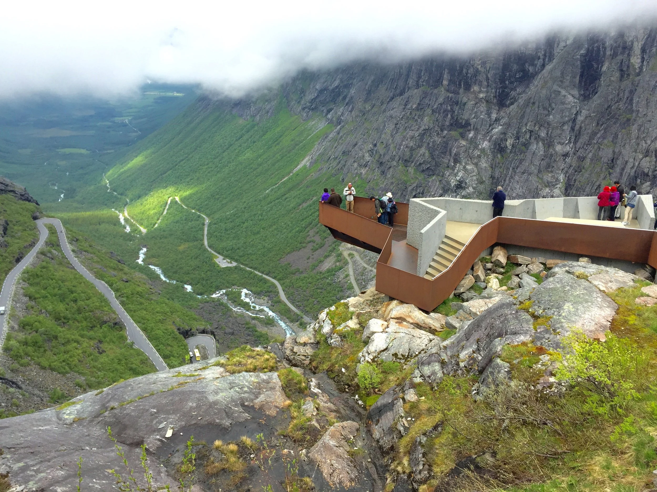 Nei, ingen skal måtte betale for denne utsikten fra Trollstigen