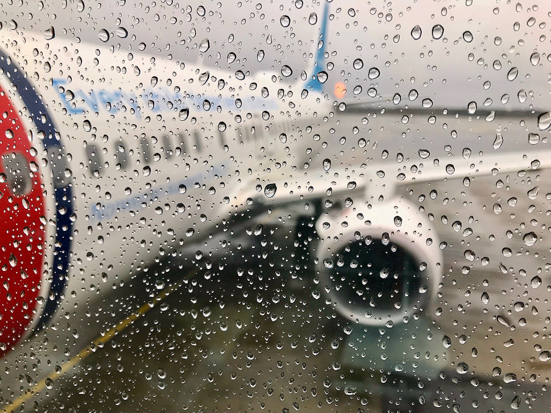 Været fører ofte til forsinkelser som flyselskapene ikke børsrapporterer. Foto: Odd Roar Lange