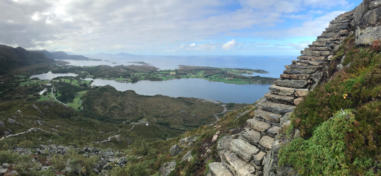 Ser det ikke fantastisk ut? Prøv Midsundtrappene i Møre og Romsdal i sommer. Foto: Odd Roar Lange