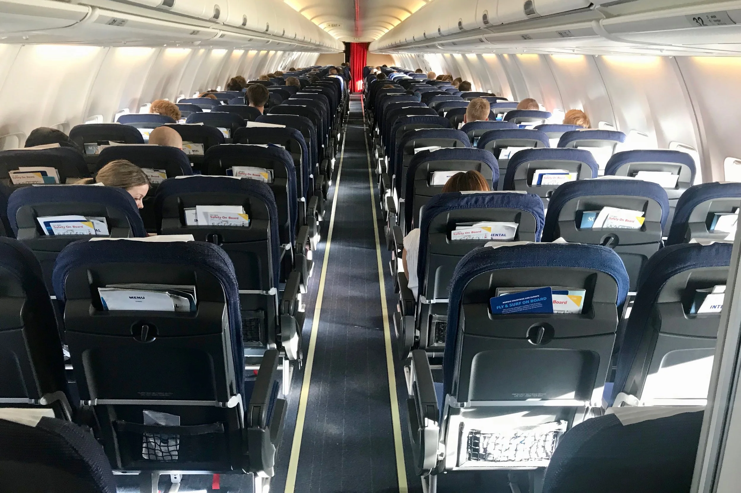 Slik skaffer du deg bedre plass i flysetet