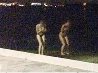 Bergenskvinner fikk bot etter naken-nattbad i Venezia