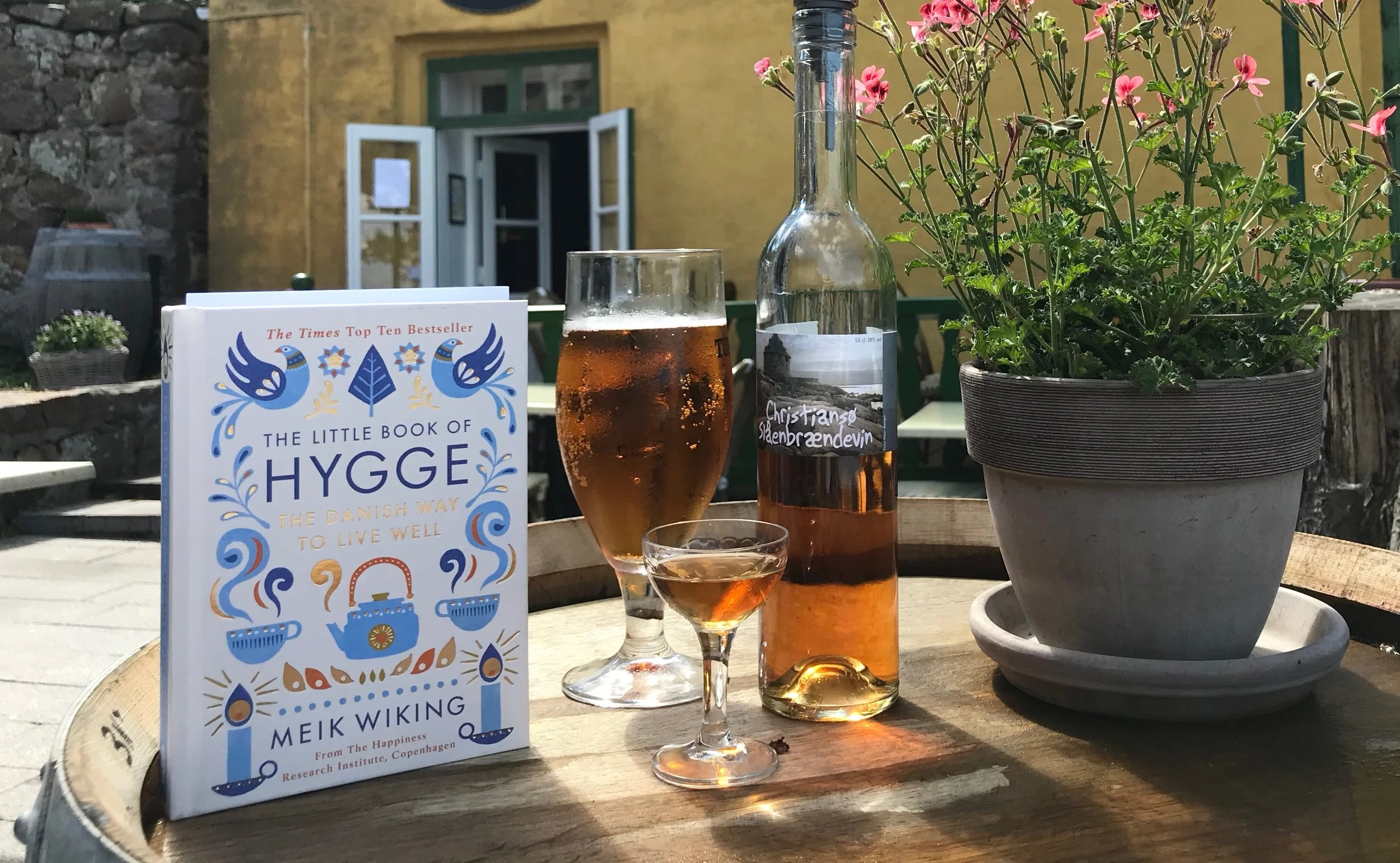 Derfor endrer denne boka nå hele innholdet på 49 hoteller