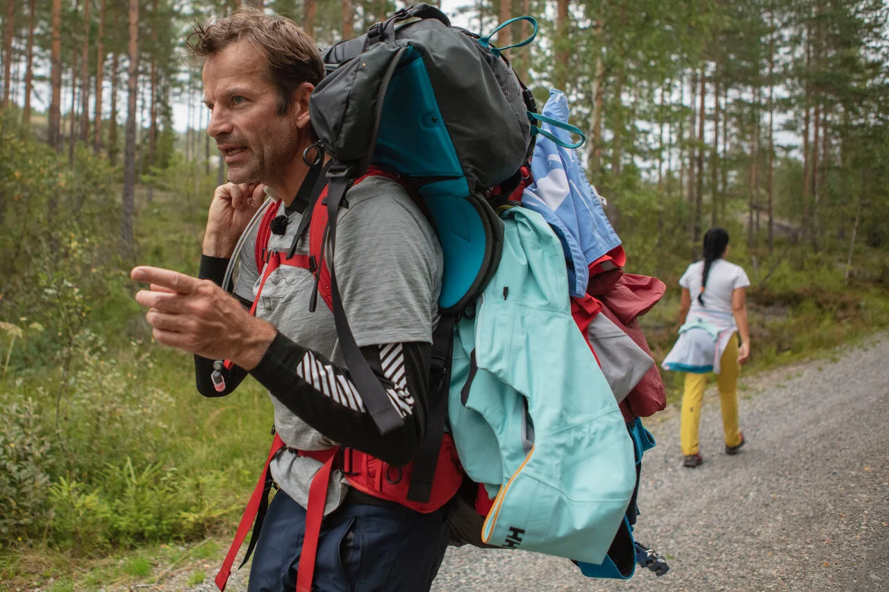 Jon Almaas er en tøffing på tv. I boka får du lese hans egen historie.     Foto: Matti Bernitz
