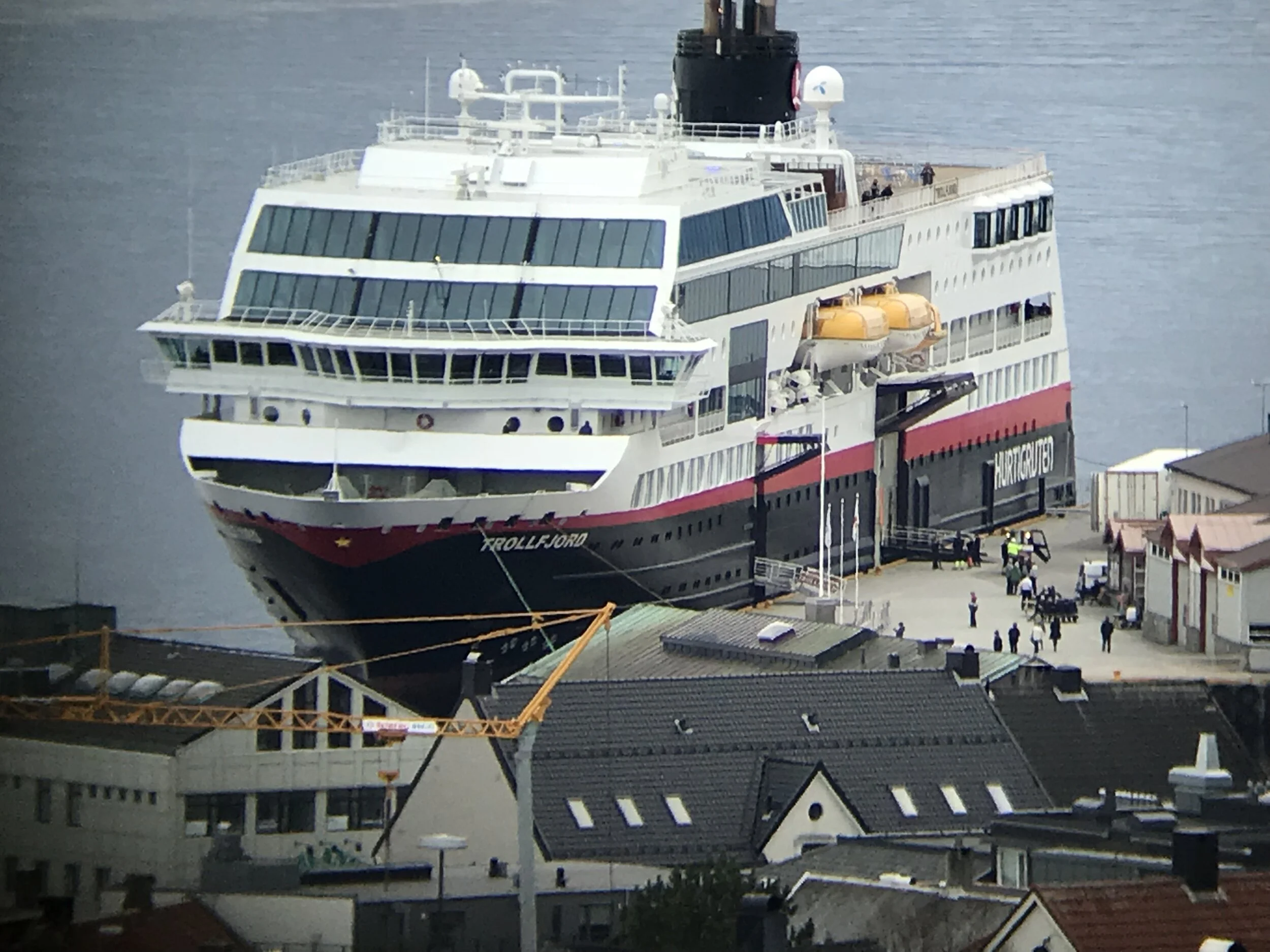 Hurtigruten endrer rutetider - dette skjer med reisene