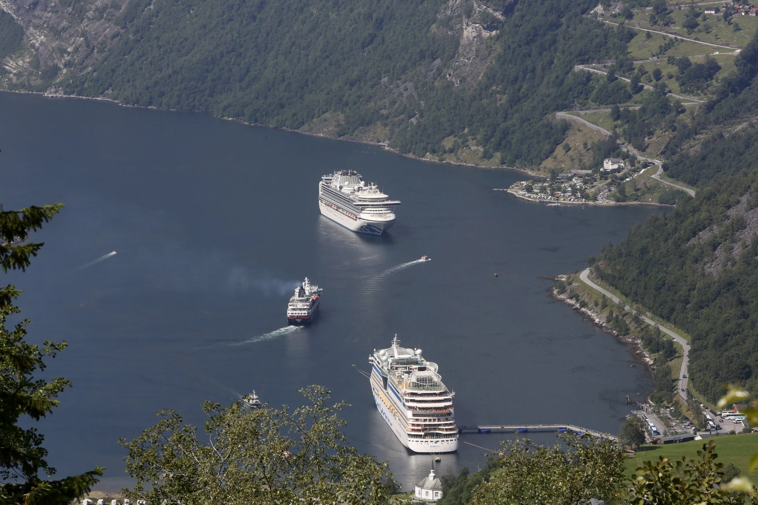 Dronningen om cruise: -Du går faktisk i eksos