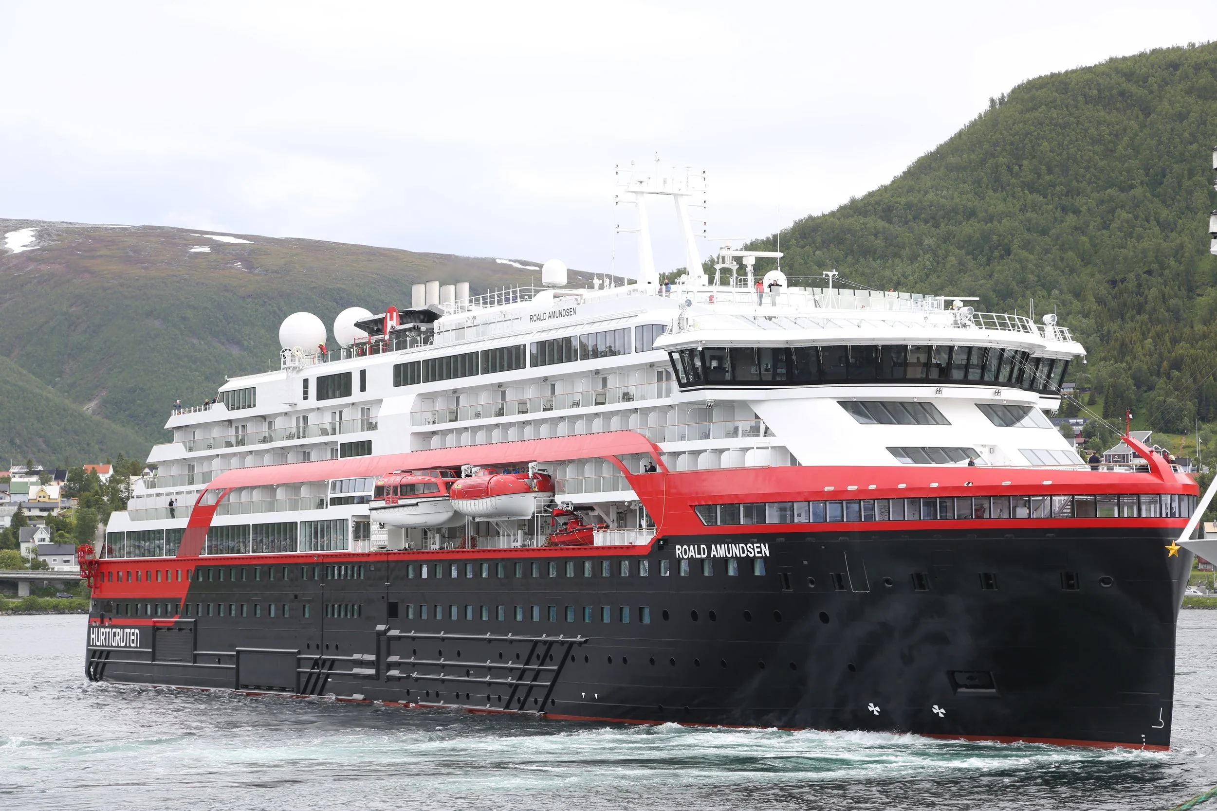 Dette gjør statsadvokaten med Hurtigrutens koronaskandale